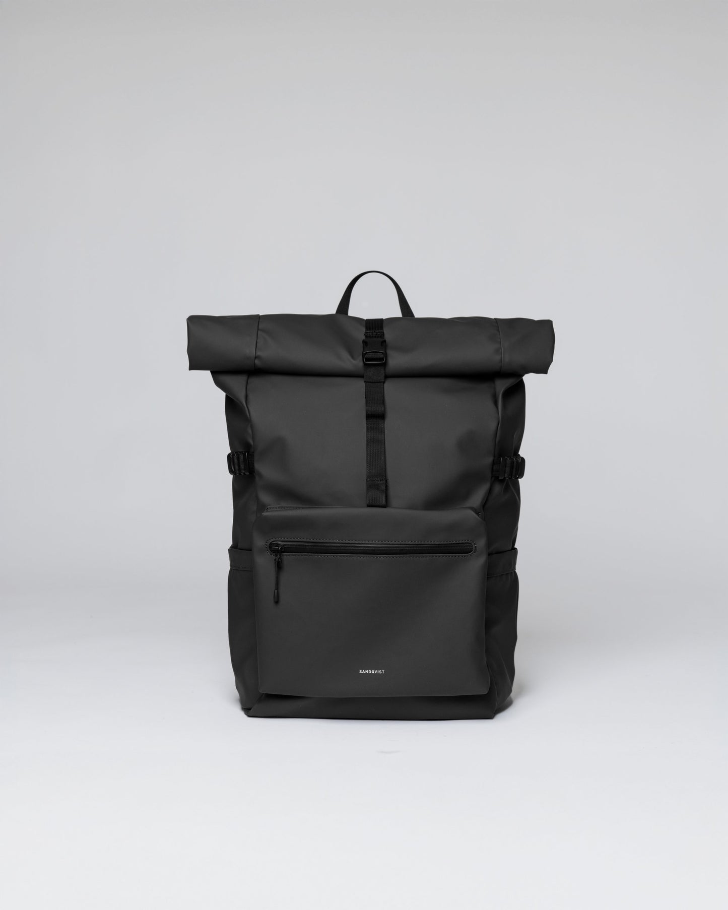 STREAM Rolltop Backpack L black | Bildmaterial bereitgestellt von SHOES.PLEASE.