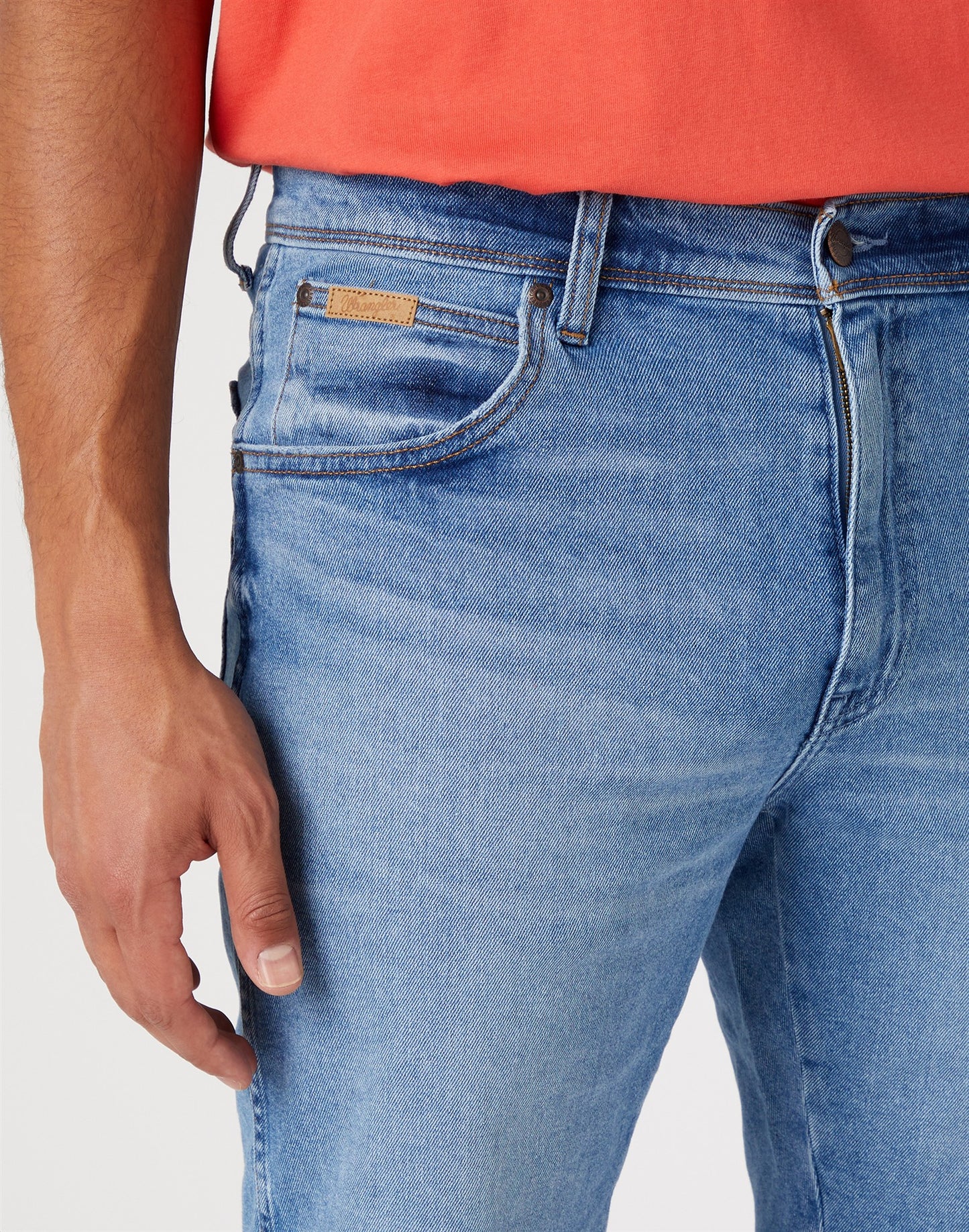 TEXAS_SHORTS THE_DUDE medium denim | Bildmaterial bereitgestellt von SHOES.PLEASE.