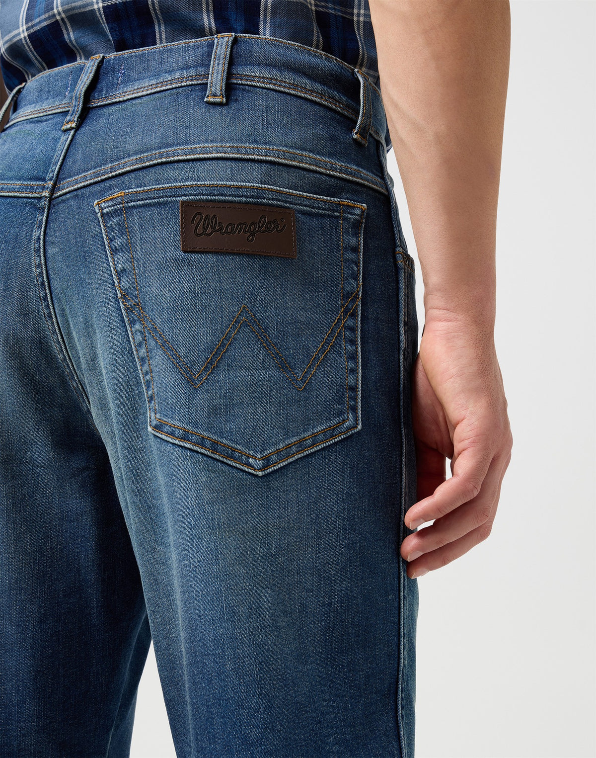 TEXAS_SHORTS HARE medium denim | Bildmaterial bereitgestellt von SHOES.PLEASE.