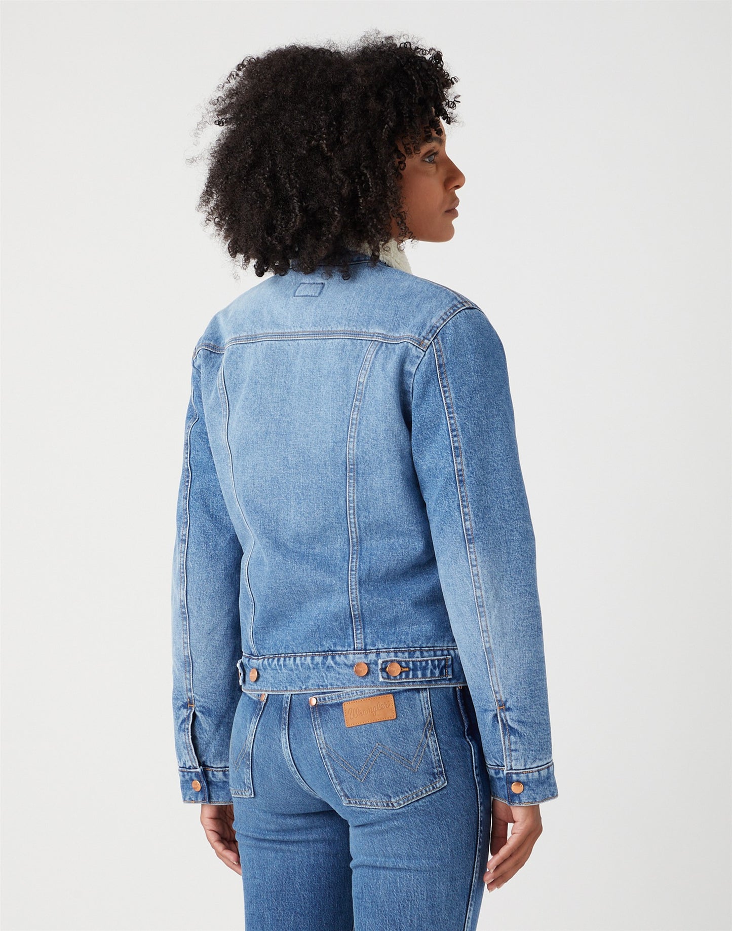 HERITAGE_SHERPA_JACKET FIRST_LOVE medium denim | Bildmaterial bereitgestellt von SHOES.PLEASE.