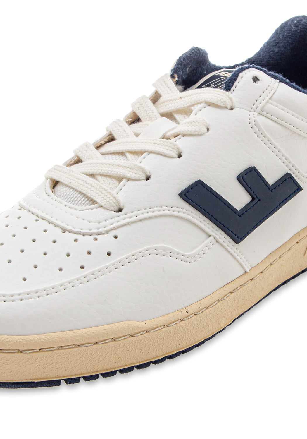 Retro 90s white/vanilla/navy dunkel | Bildmaterial bereitgestellt von SHOES.PLEASE.