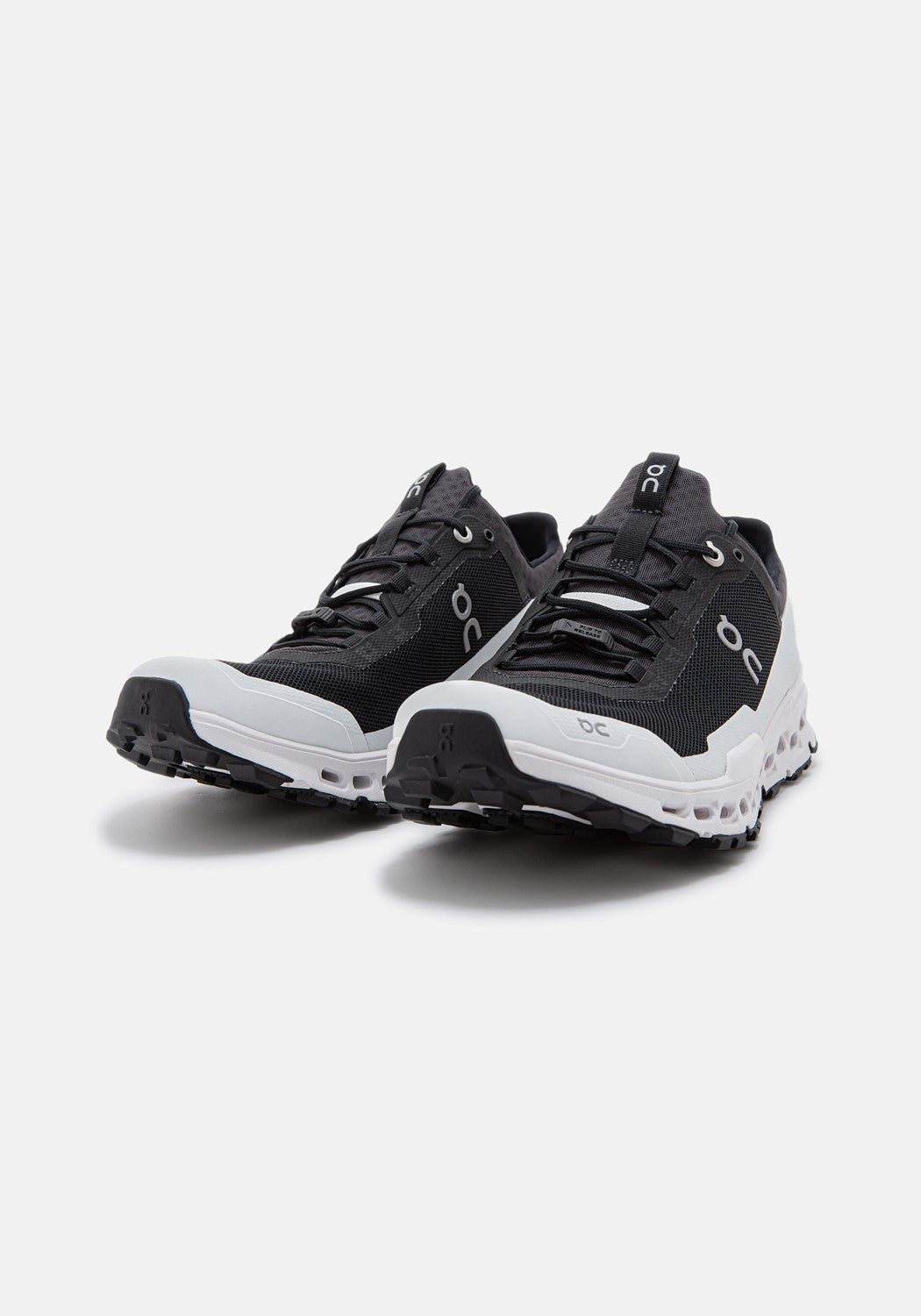 44.99543 M Cloudultra black/white | Bildmaterial bereitgestellt von SHOES.PLEASE.