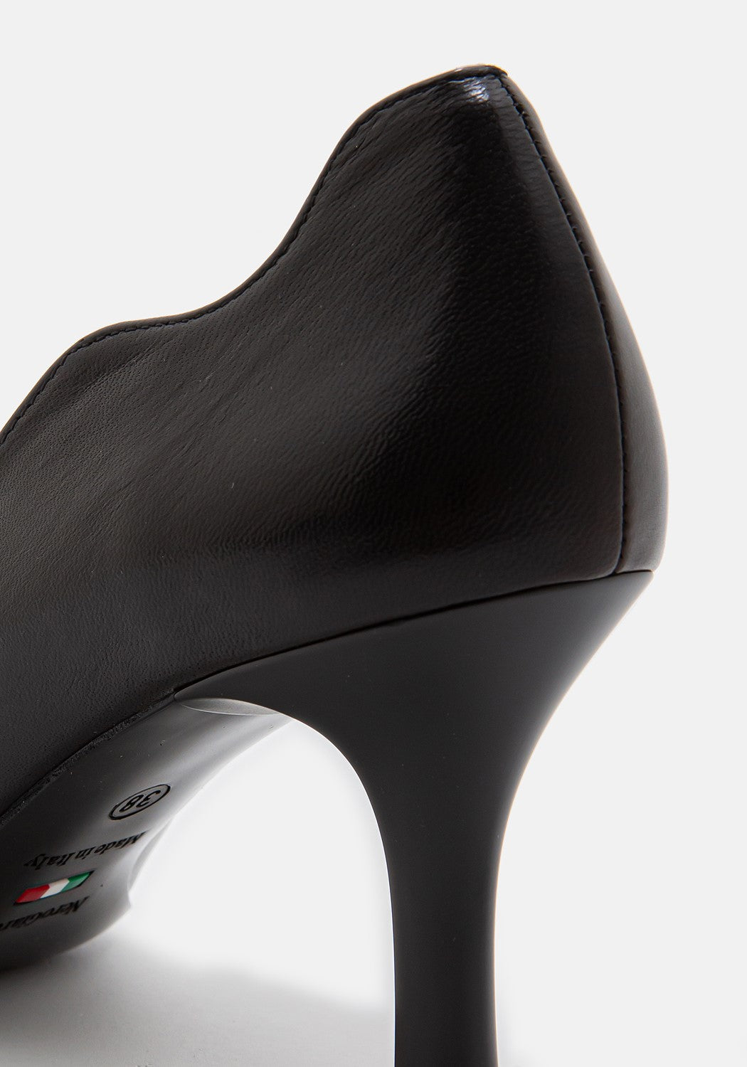 011080DE Nappa Pandora Nero TPU Fema Ner | Bildmaterial bereitgestellt von SHOES.PLEASE.