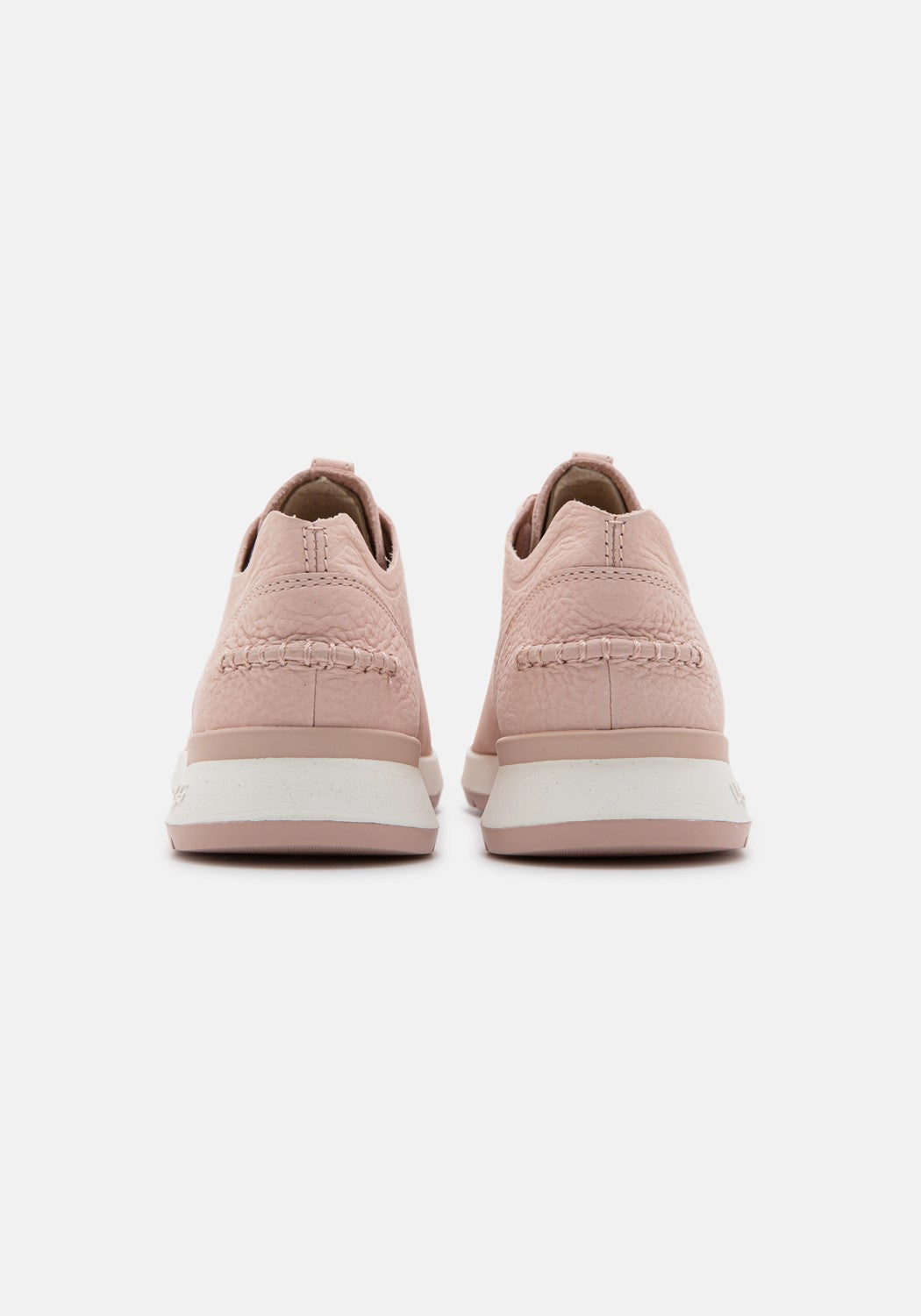 W Adaleen quartz | Bildmaterial bereitgestellt von SHOES.PLEASE.