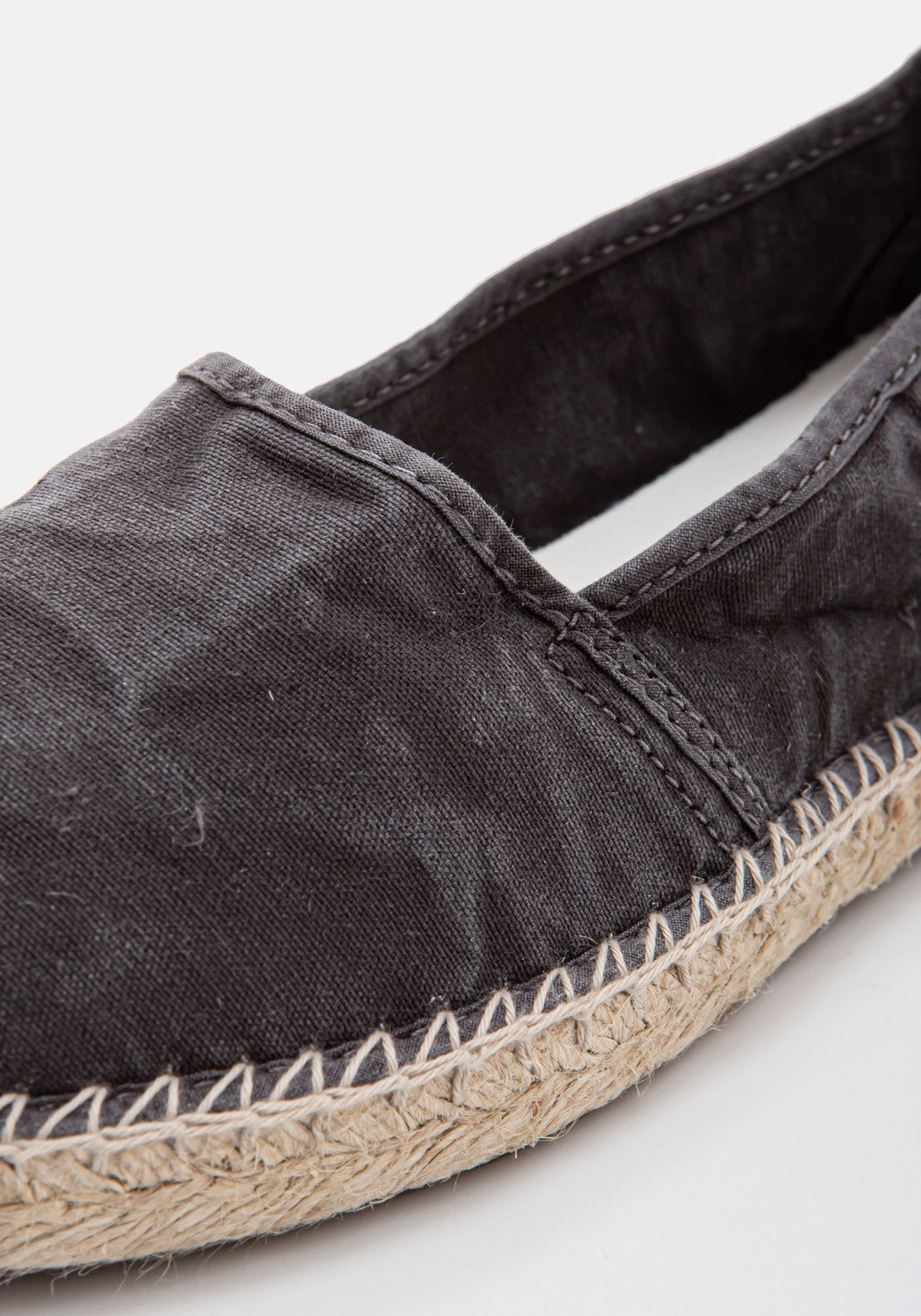 625E Camping Yute Enzimatico negro | Bildmaterial bereitgestellt von SHOES.PLEASE.
