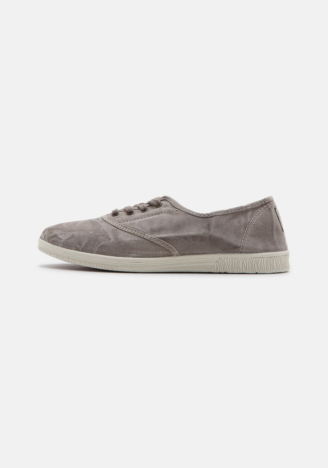 612E Ingles Enzimatico gris claro | Bildmaterial bereitgestellt von SHOES.PLEASE.