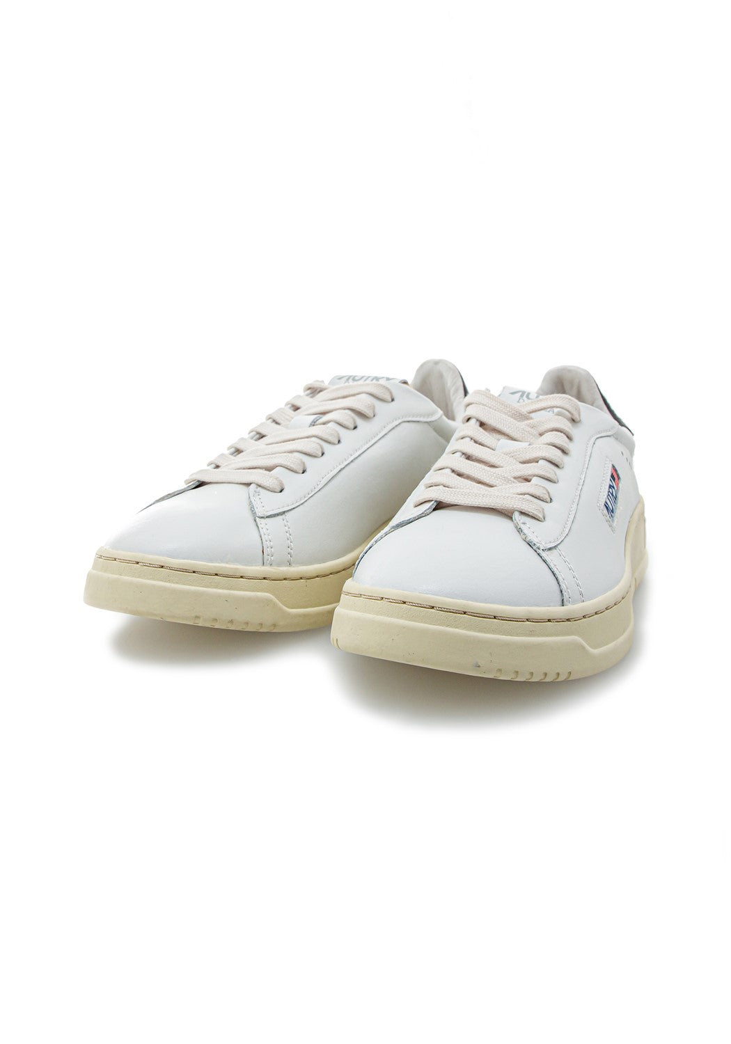 Autry 01 Low man Leather/Leather wht/blk | Bildmaterial bereitgestellt von SHOES.PLEASE.