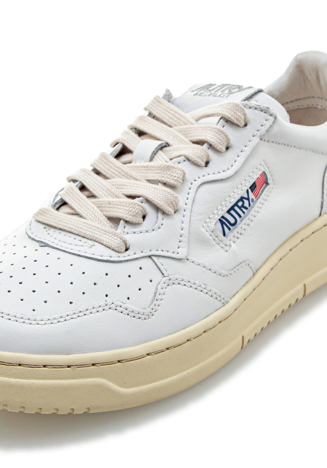 AUTRY 01 LOW MAN LEAT/LEAT white/white | Bildmaterial bereitgestellt von SHOES.PLEASE.