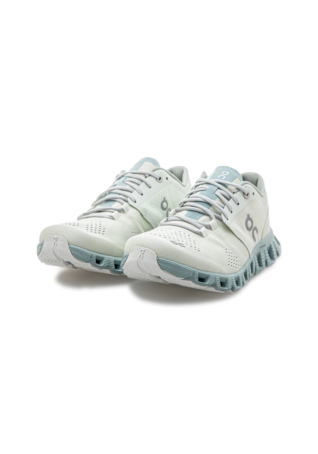 40.99036 W Cloud X aloe/surf | Bildmaterial bereitgestellt von SHOES.PLEASE.