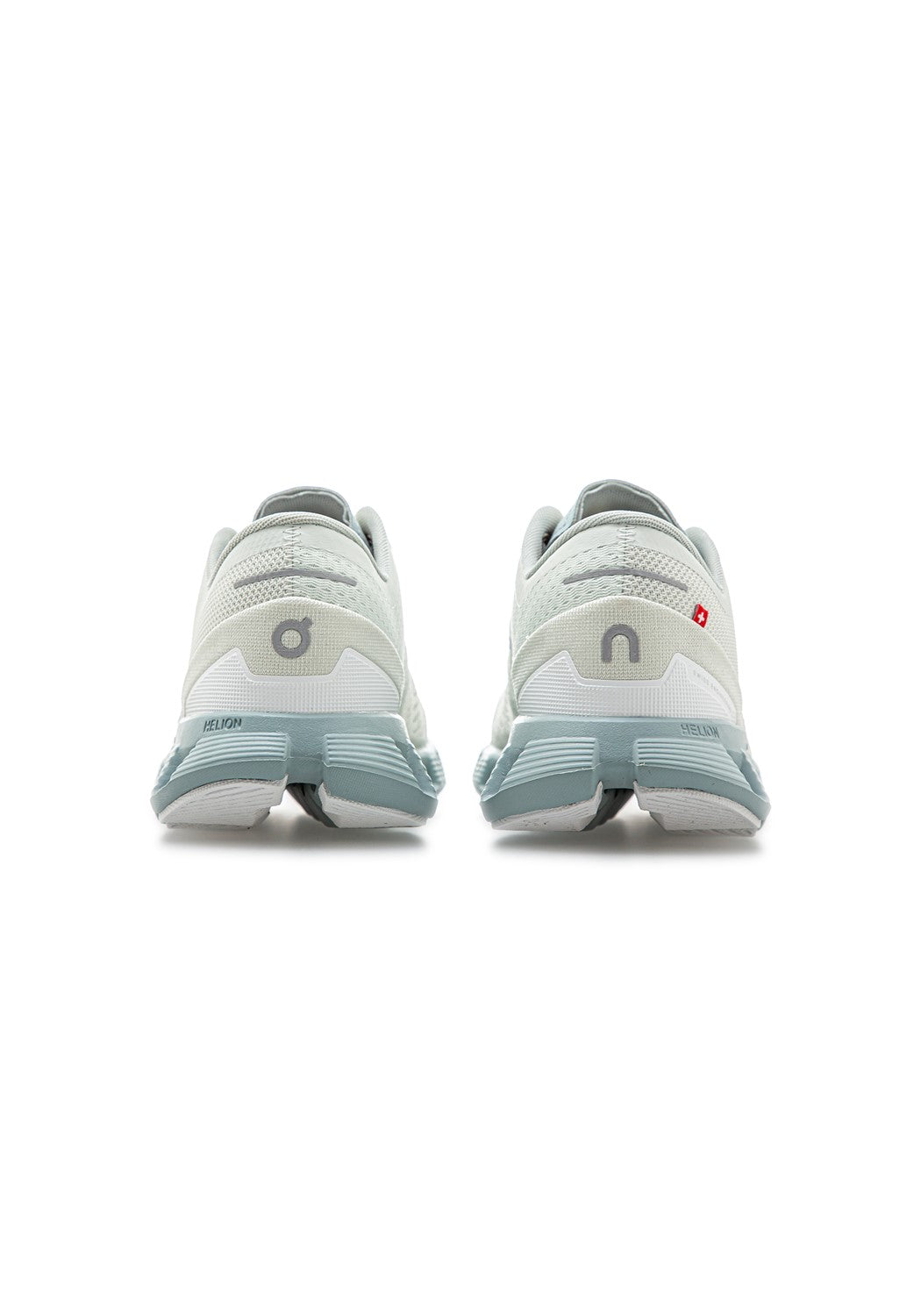 40.99036 W Cloud X aloe/surf | Bildmaterial bereitgestellt von SHOES.PLEASE.