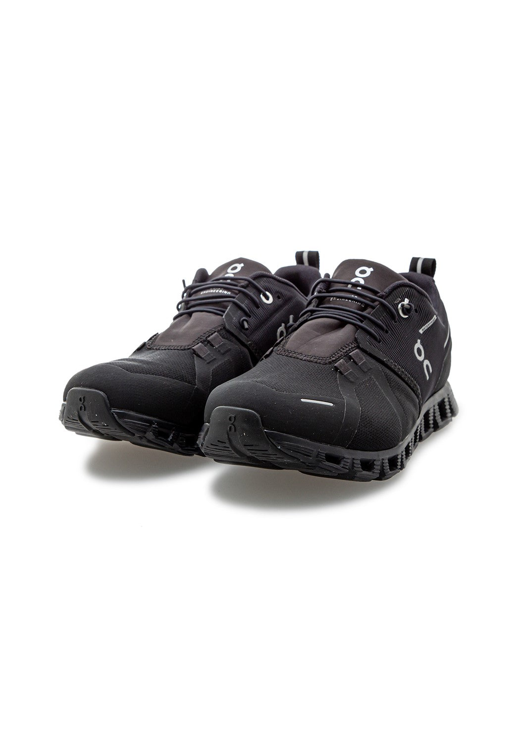 59.98838 W Cloud 5 WP all black | Bildmaterial bereitgestellt von SHOES.PLEASE.
