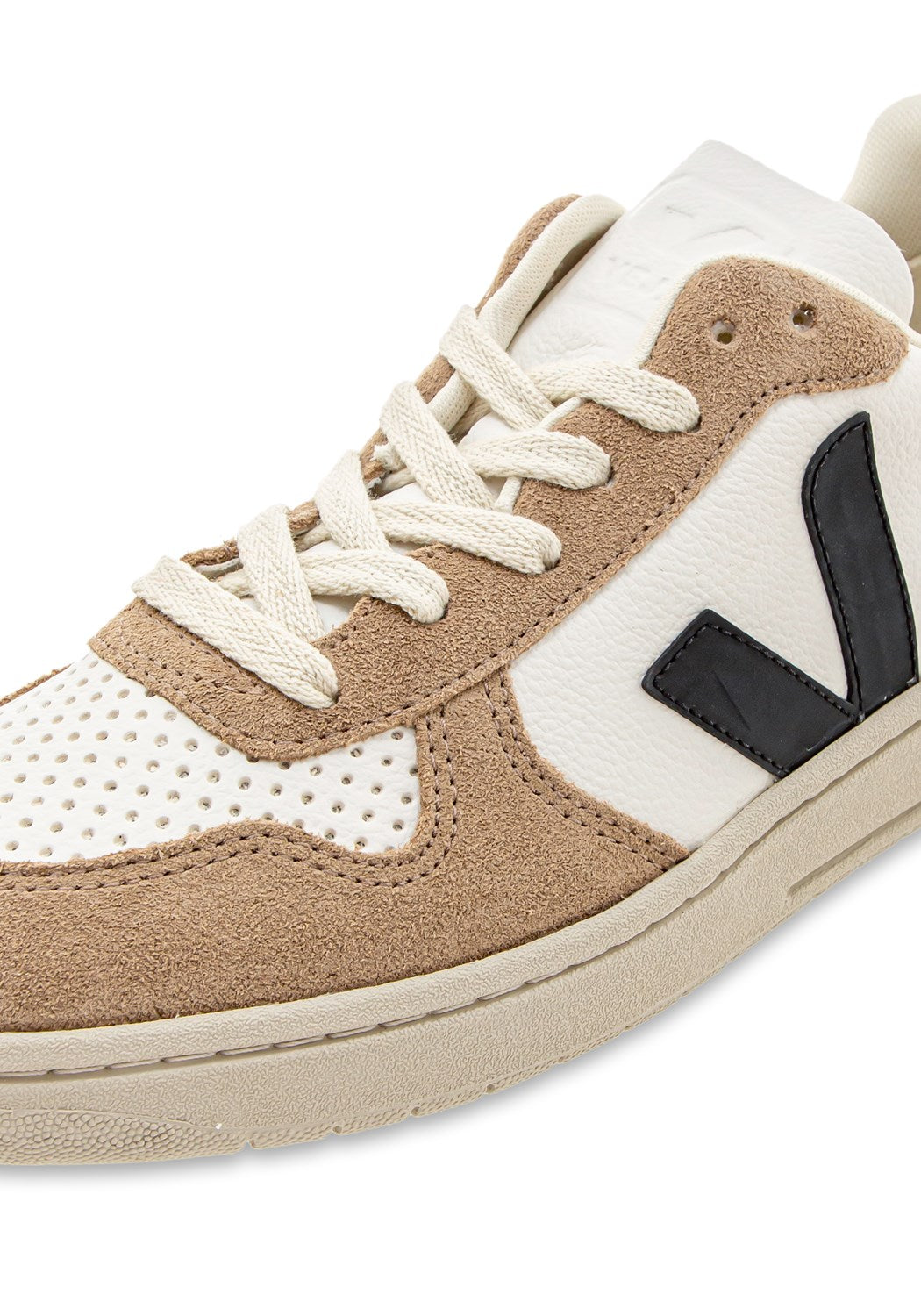 V-10 Chfree extra-wht_blk_sahara | Bildmaterial bereitgestellt von SHOES.PLEASE.