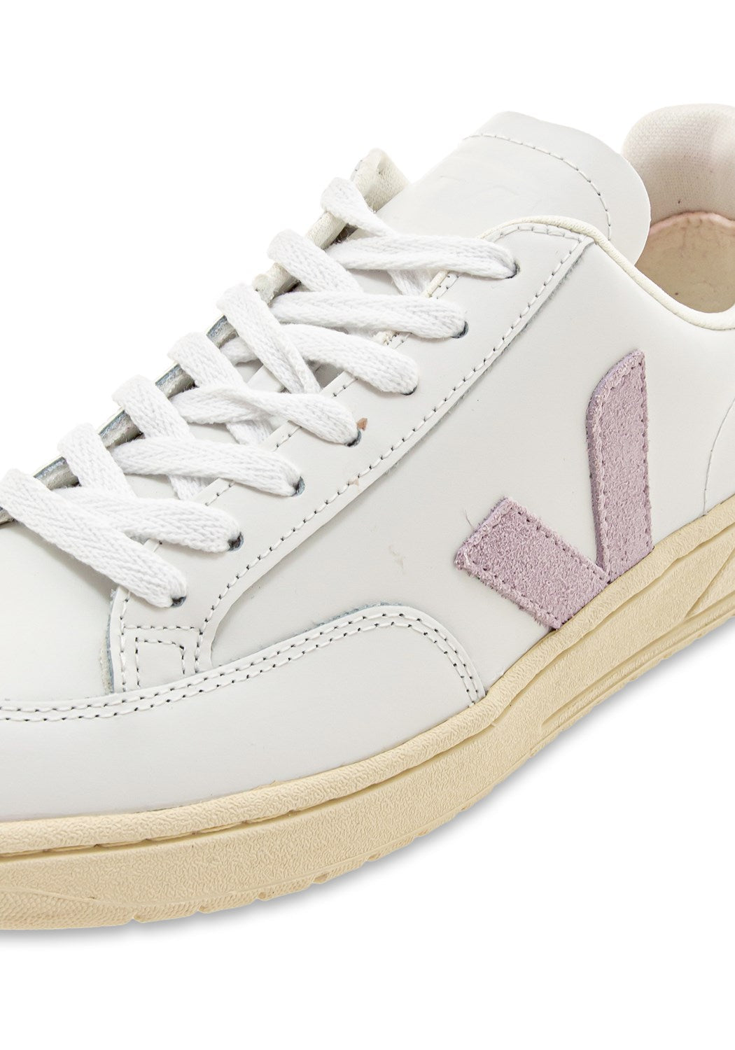V-12 Leather xtr-wht_parme_magenta | Bildmaterial bereitgestellt von SHOES.PLEASE.