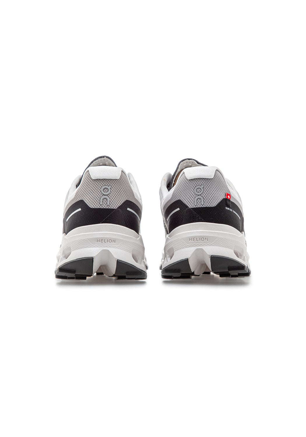 64.99058 W Cloudvista glacier/black | Bildmaterial bereitgestellt von SHOES.PLEASE.