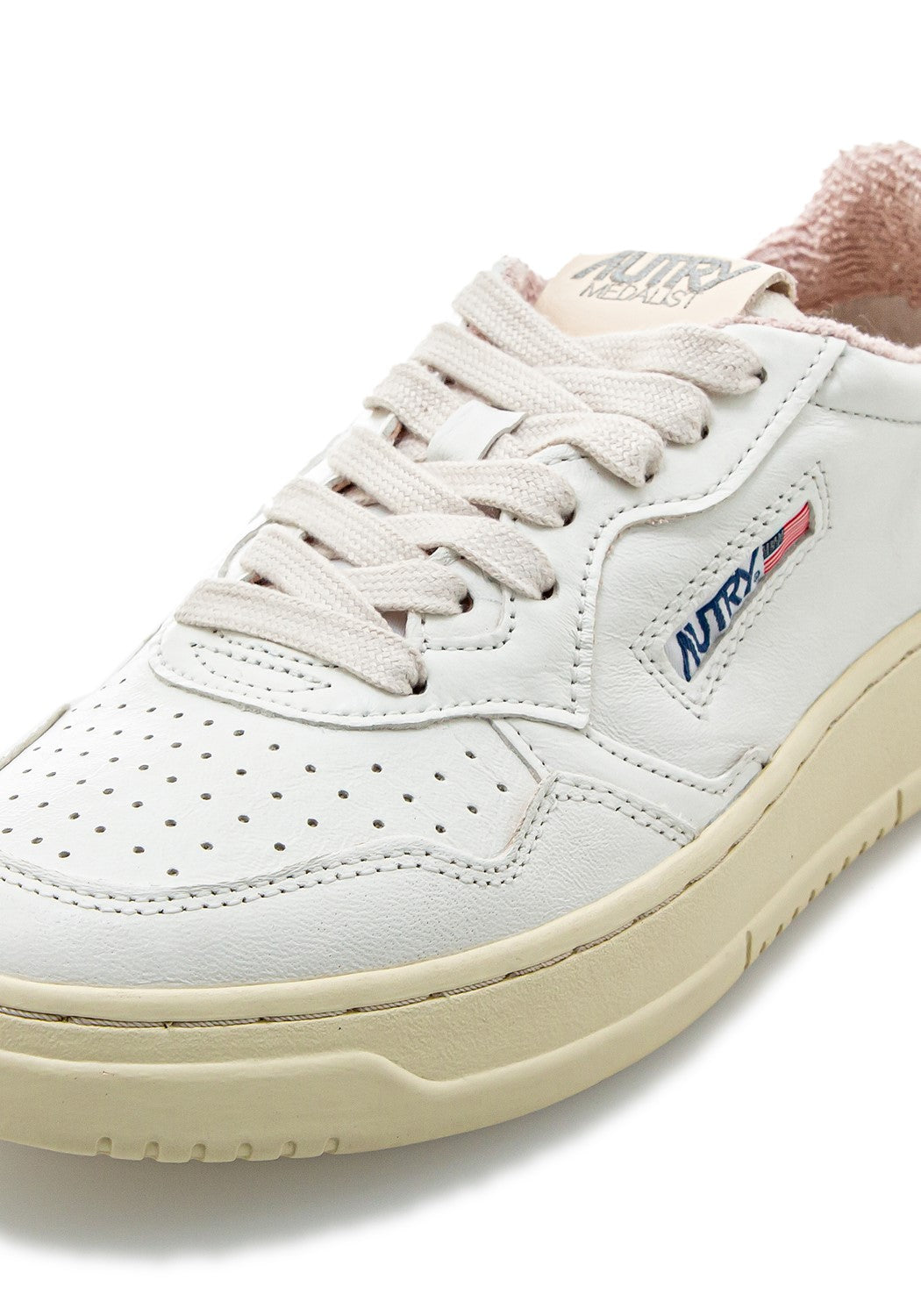 Autry 01 Low Wmn Goat/Spo wht/powder | Bildmaterial bereitgestellt von SHOES.PLEASE.