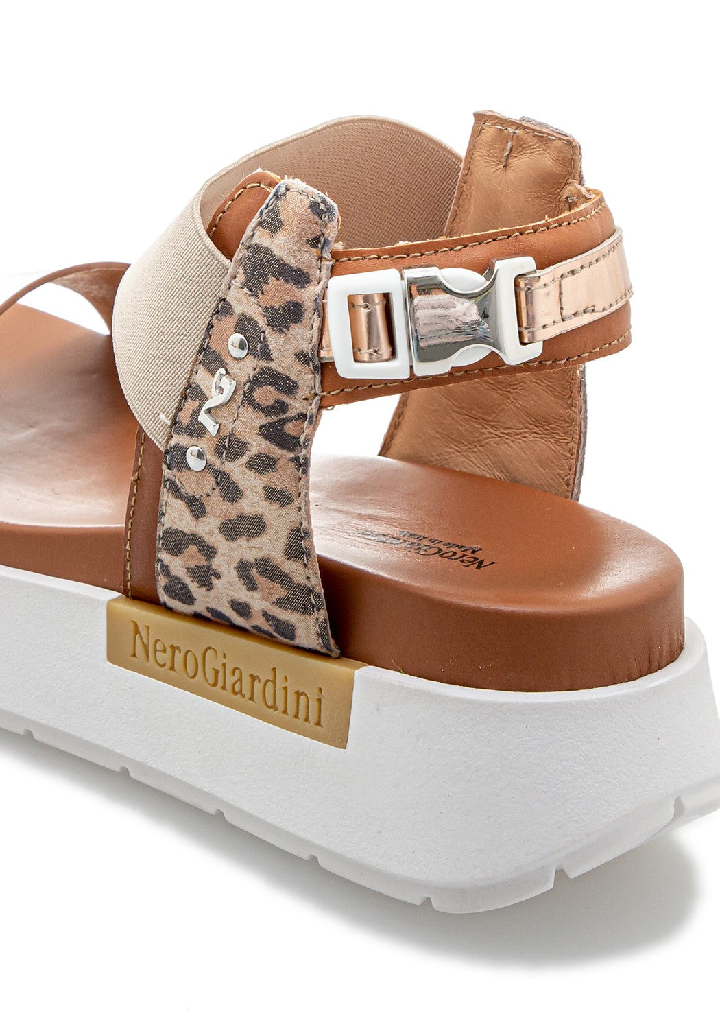 SPECCHIO OPACO ARMENI leo phard | Bildmaterial bereitgestellt von SHOES.PLEASE.