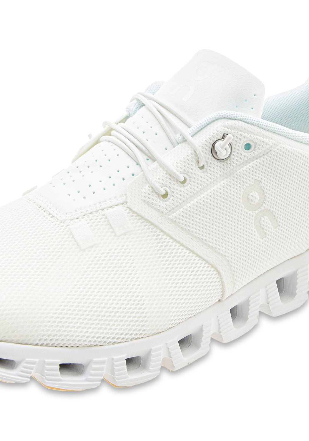 88.98532 W Cloud undyed | Bildmaterial bereitgestellt von SHOES.PLEASE.