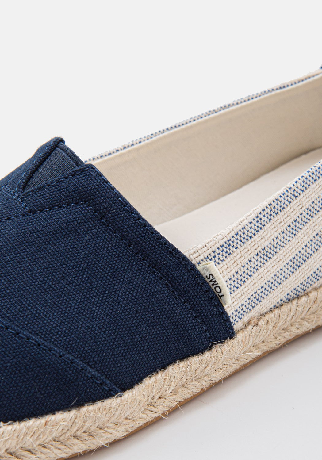 10016268 WM University Stripes navy | Bildmaterial bereitgestellt von SHOES.PLEASE.