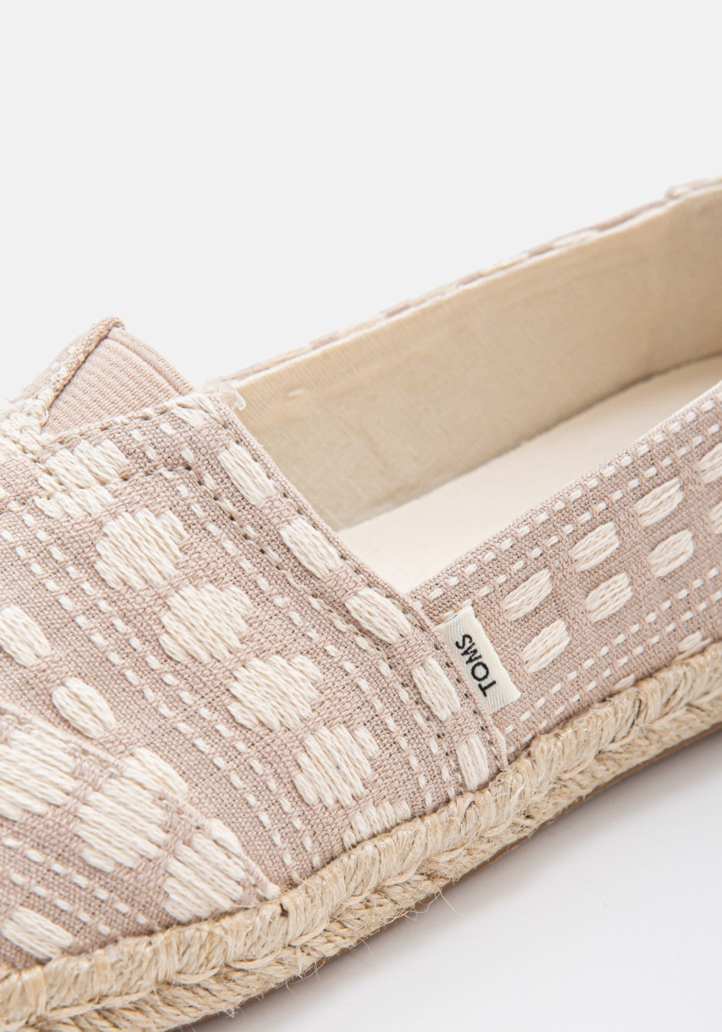 10016266 WM Woven macadamia global | Bildmaterial bereitgestellt von SHOES.PLEASE.
