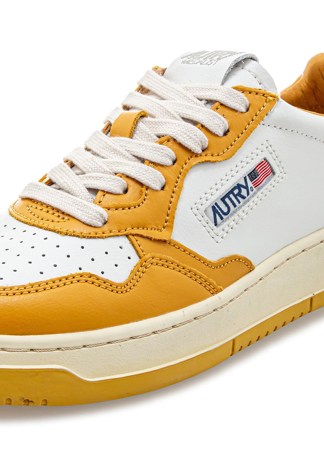 AUTRY 01 LOW WOM LEAT/LEAT mustard | Bildmaterial bereitgestellt von SHOES.PLEASE.