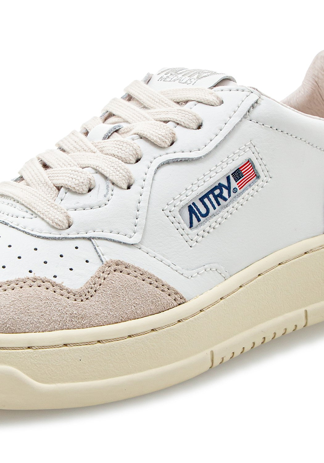 AUTRY 01 LOW WOM LEAT/SUEDE white/blue | Bildmaterial bereitgestellt von SHOES.PLEASE.