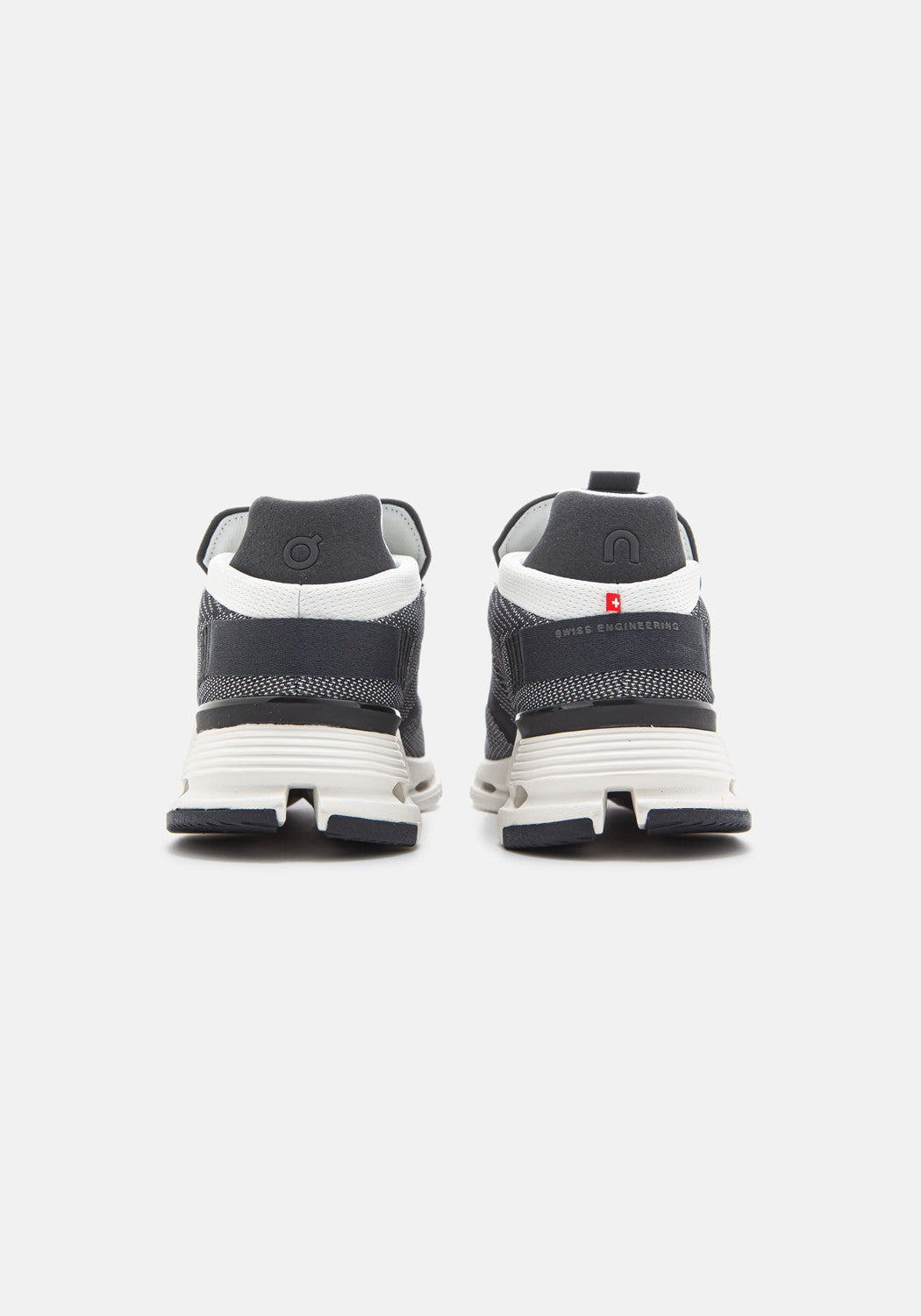 26.99265 M Cloudnova black/white | Bildmaterial bereitgestellt von SHOES.PLEASE.