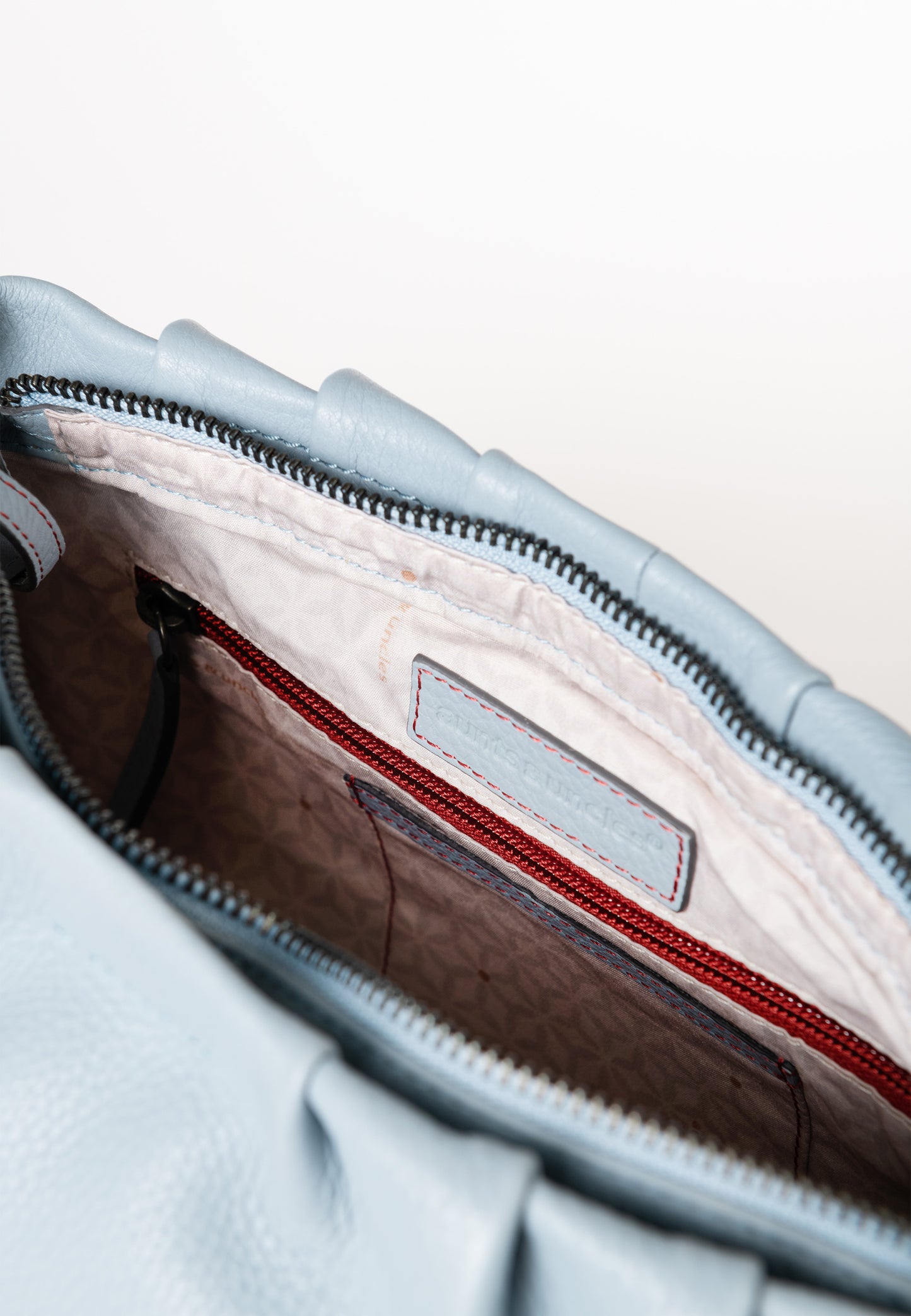 Pearl Schultertasche Philocalists skyway | Bildmaterial bereitgestellt von SHOES.PLEASE.