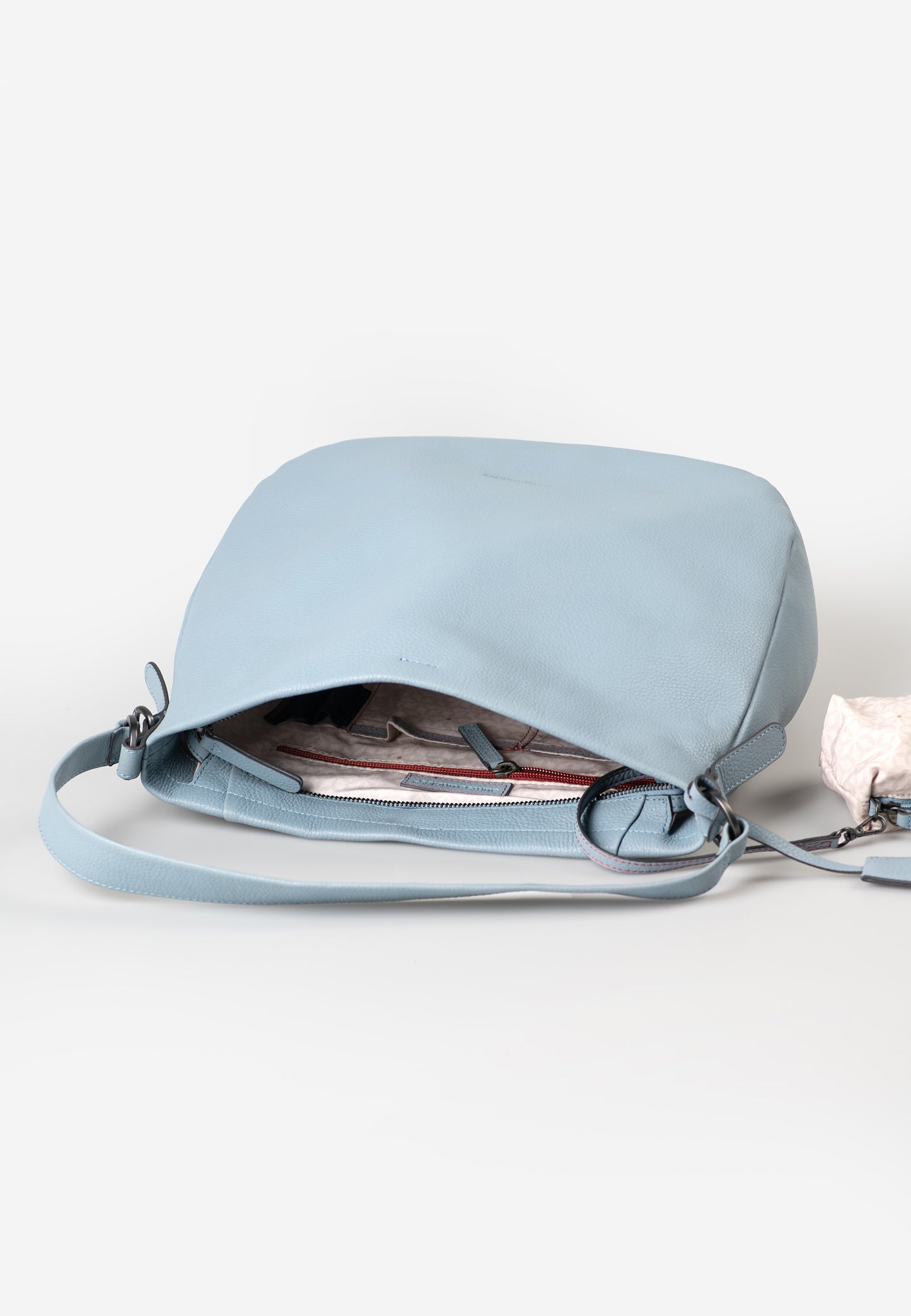 Darling Schultertasche Philocalists skyway | Bildmaterial bereitgestellt von SHOES.PLEASE.