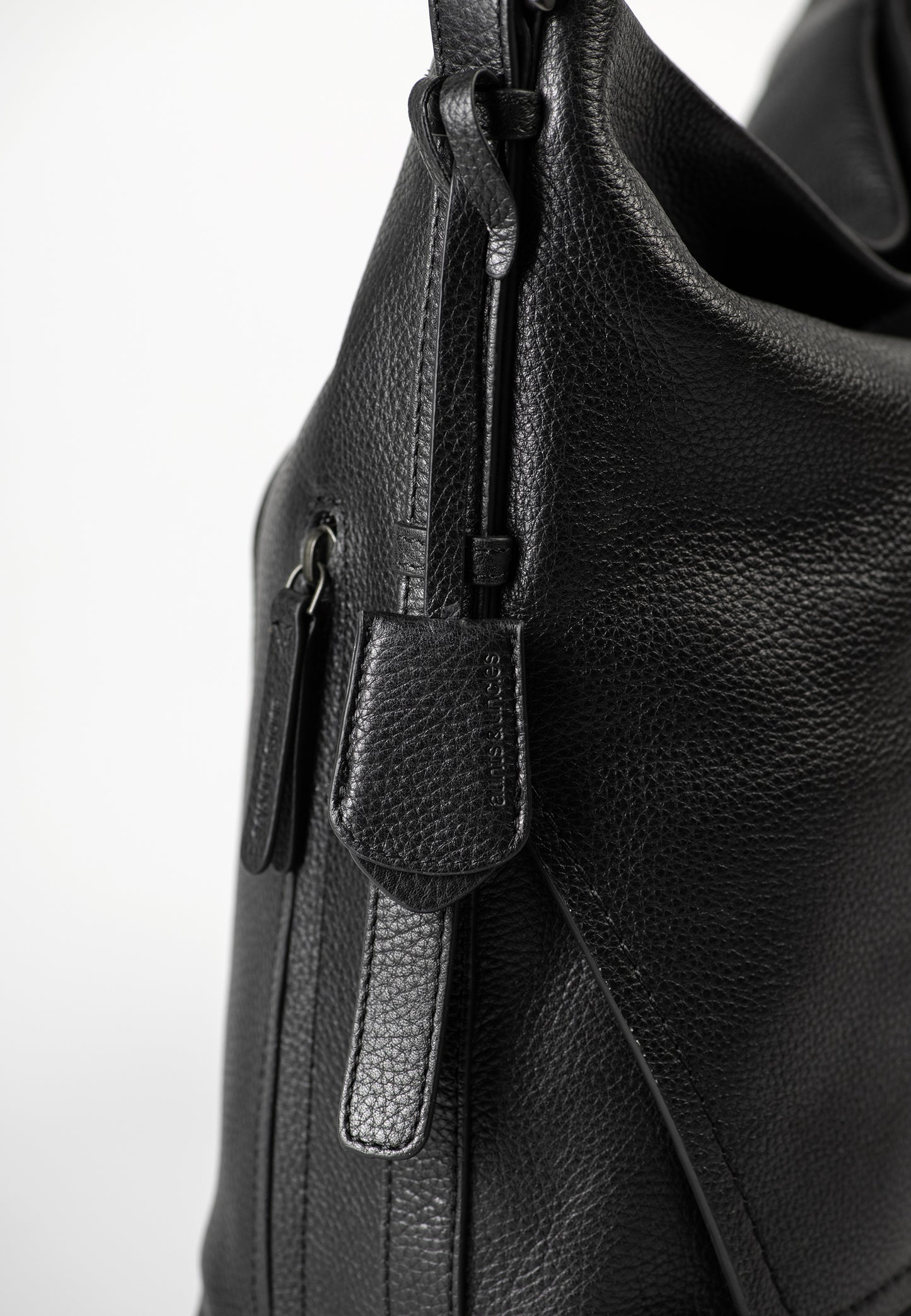Ally Philocalists black dress | Bildmaterial bereitgestellt von SHOES.PLEASE.