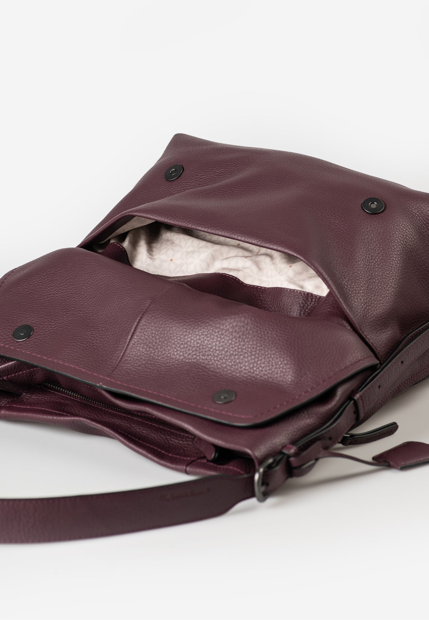 Ally Philocalists merlot | Bildmaterial bereitgestellt von SHOES.PLEASE.