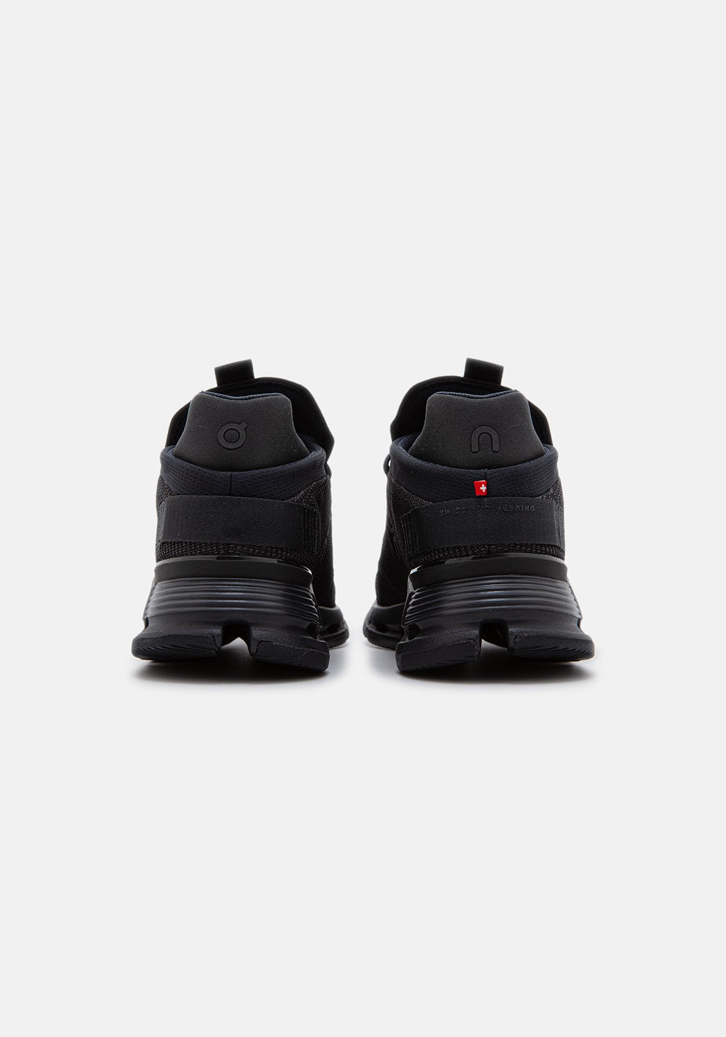26.99822 M Cloudnova blk eclipse | Bildmaterial bereitgestellt von SHOES.PLEASE.