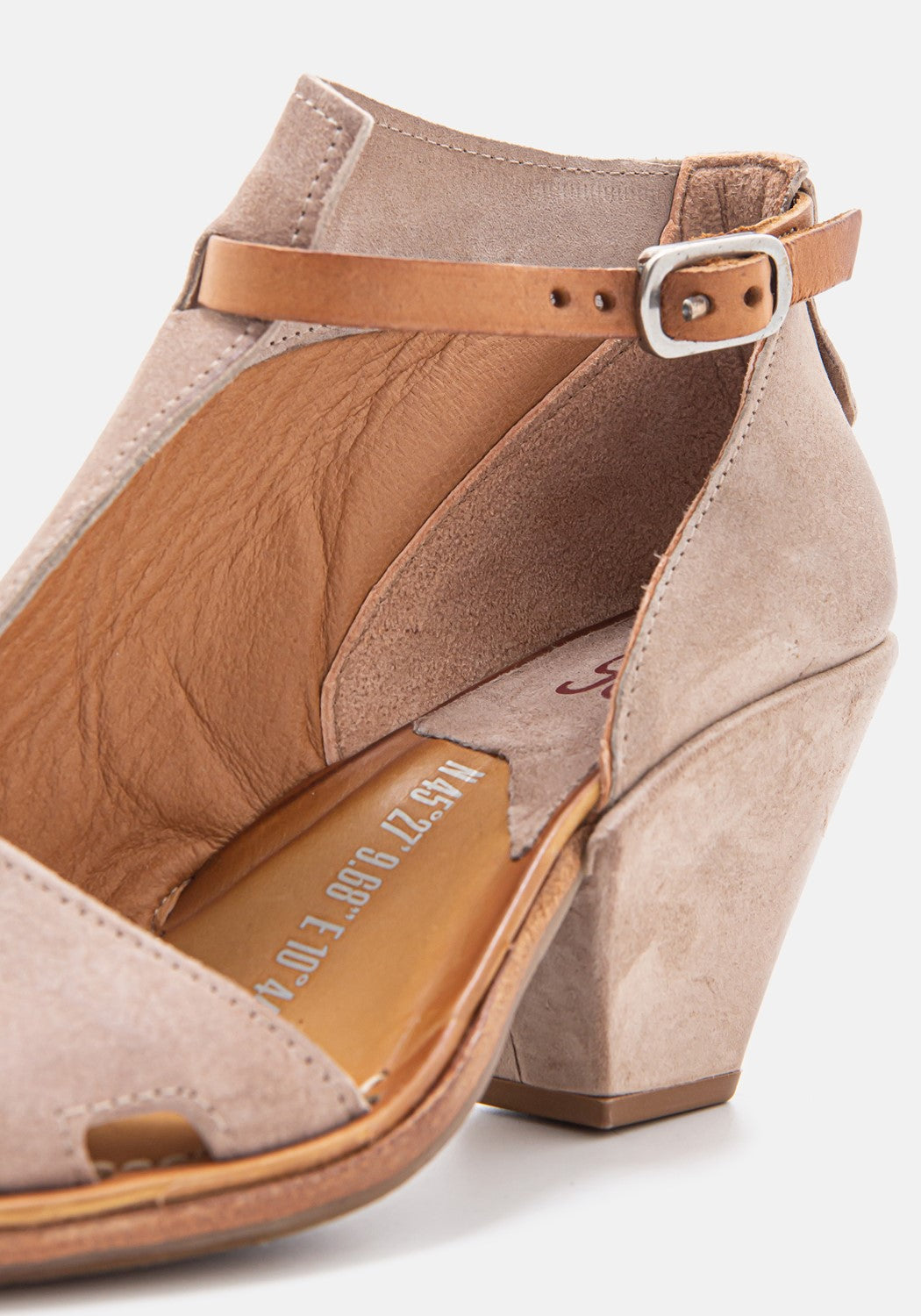 A04007-0201-0001 dust/natur | Bildmaterial bereitgestellt von SHOES.PLEASE.