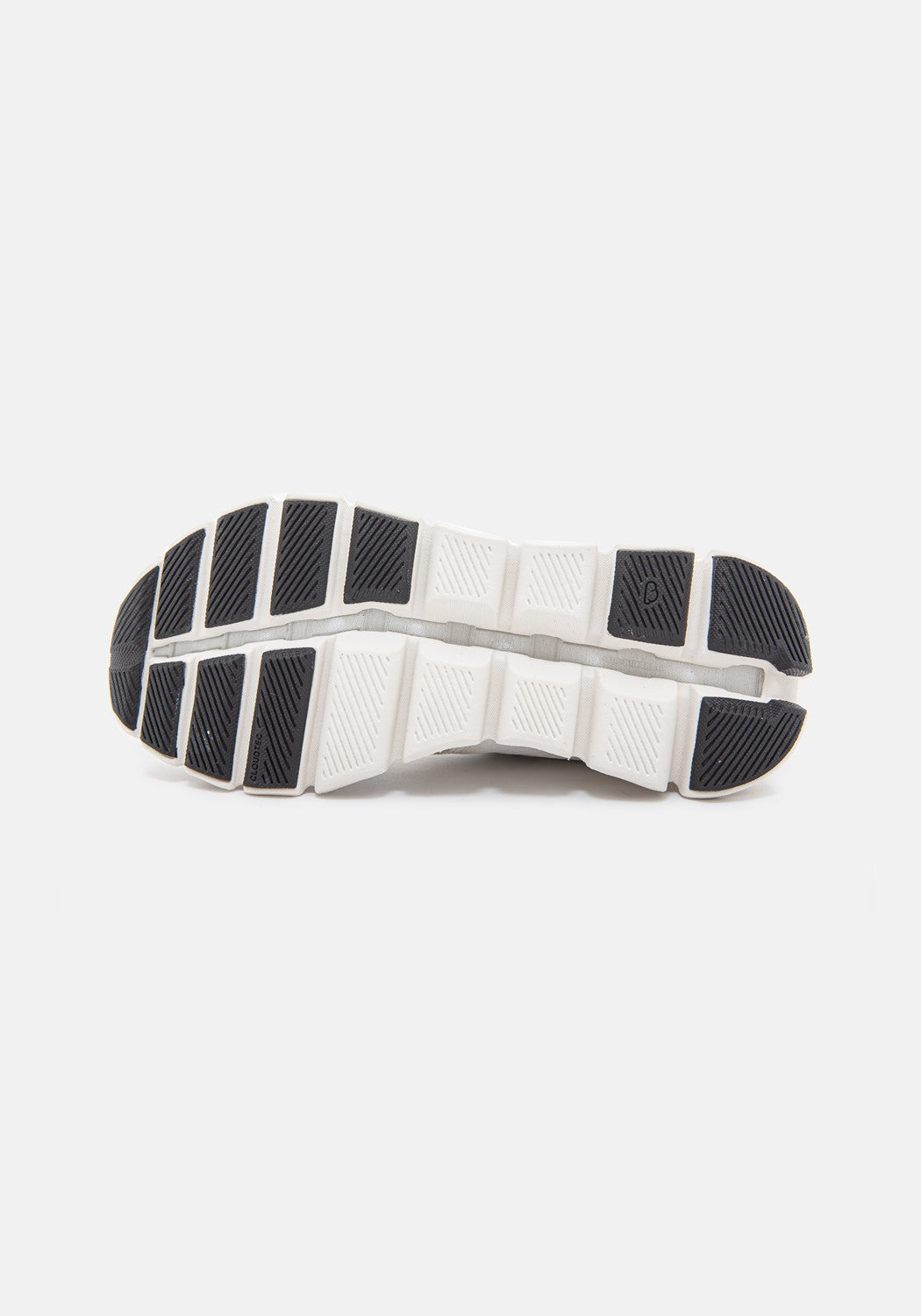 40.99702 W Cloud X white/black | Bildmaterial bereitgestellt von SHOES.PLEASE.