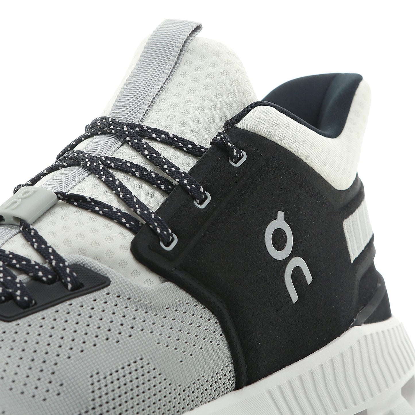 28.99797 M Cloud Hi Edge glacier/black | Bildmaterial bereitgestellt von SHOES.PLEASE.