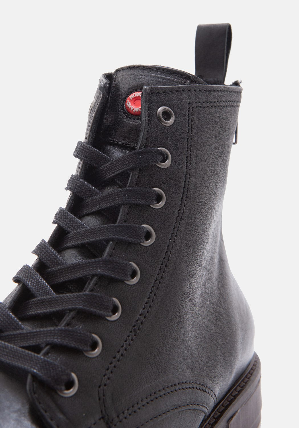 Wring black | Bildmaterial bereitgestellt von SHOES.PLEASE.