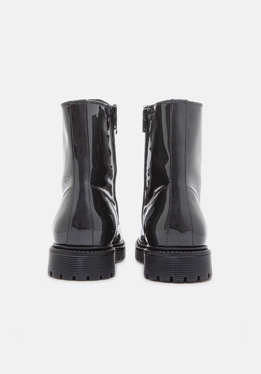Sunny Boot Patent gris | Bildmaterial bereitgestellt von SHOES.PLEASE.