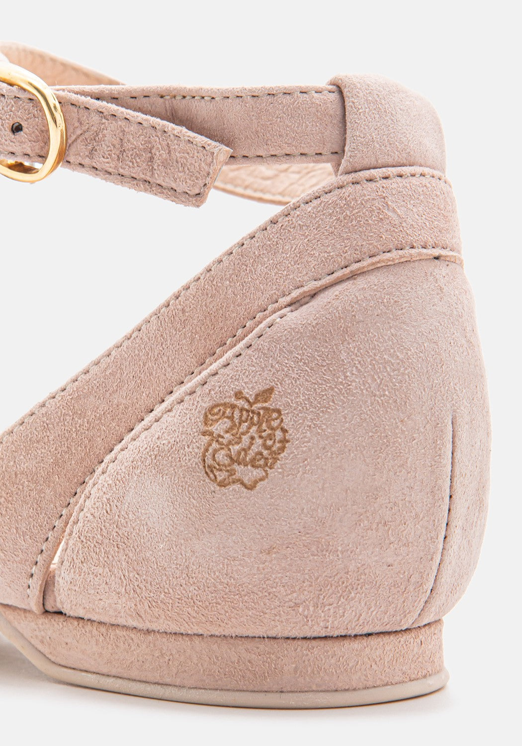 Beny 29 nude | Bildmaterial bereitgestellt von SHOES.PLEASE.