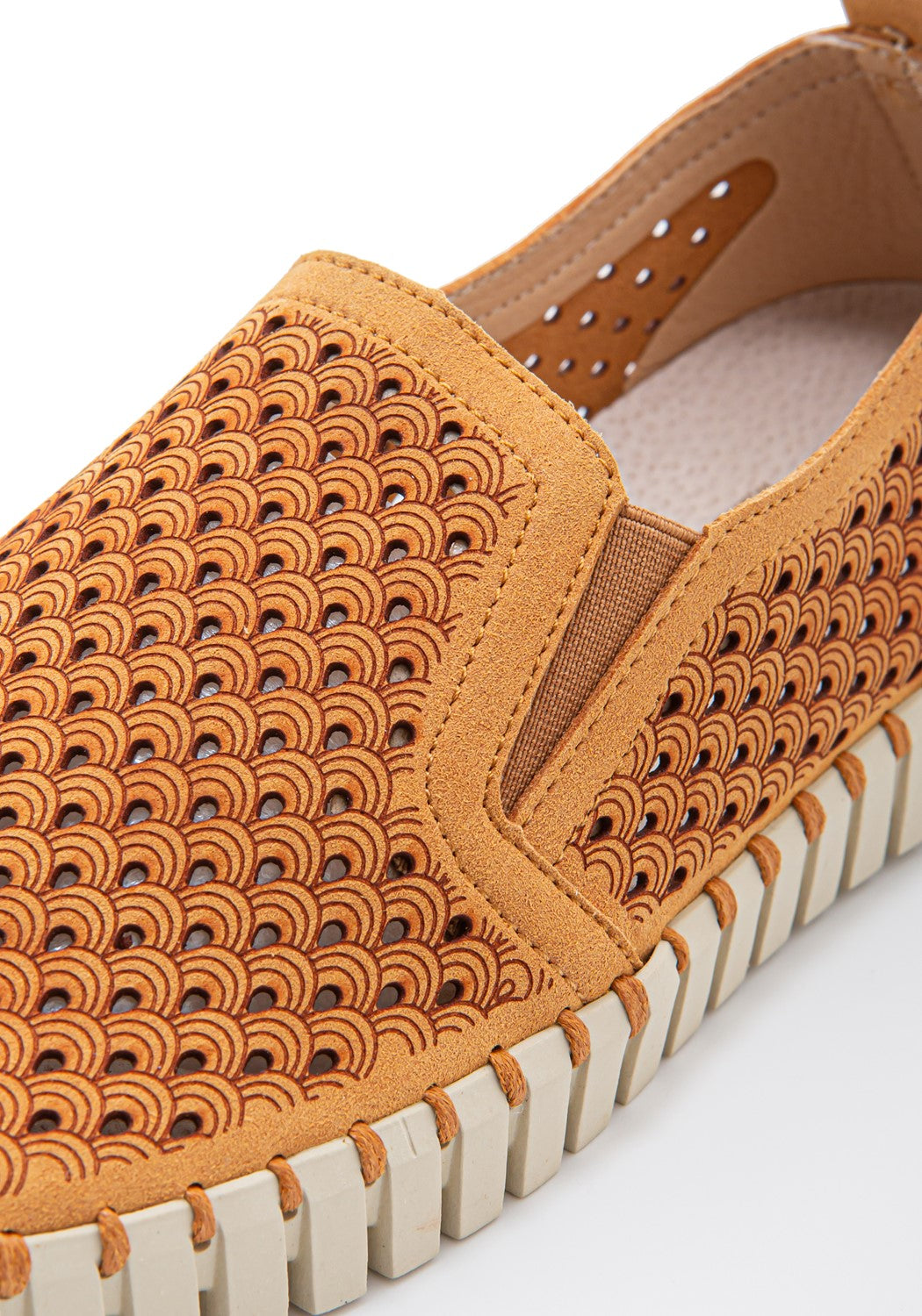 Flats for Men pumpkin | Bildmaterial bereitgestellt von SHOES.PLEASE.