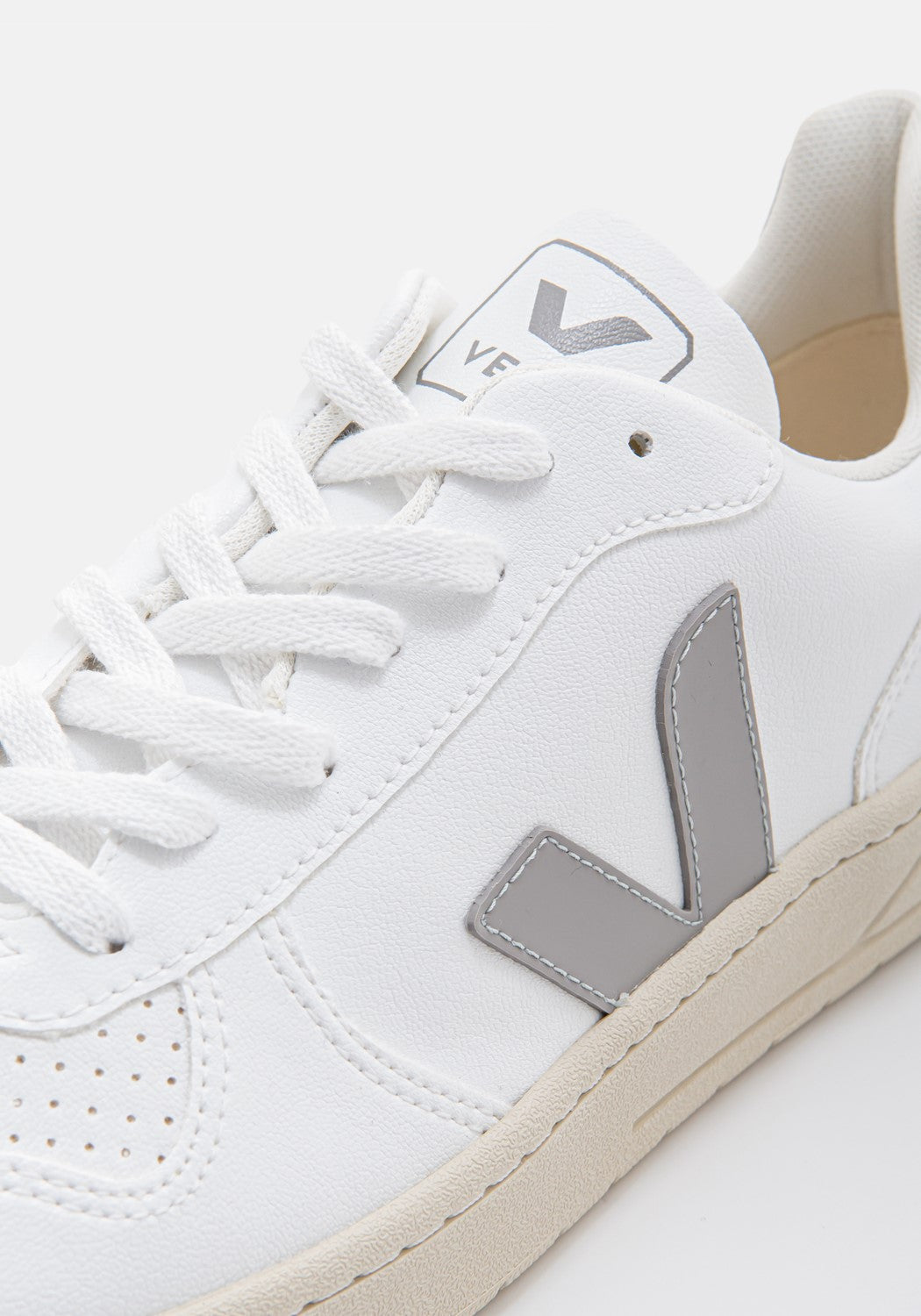 V-10 CWL white oxford grey black | Bildmaterial bereitgestellt von SHOES.PLEASE.