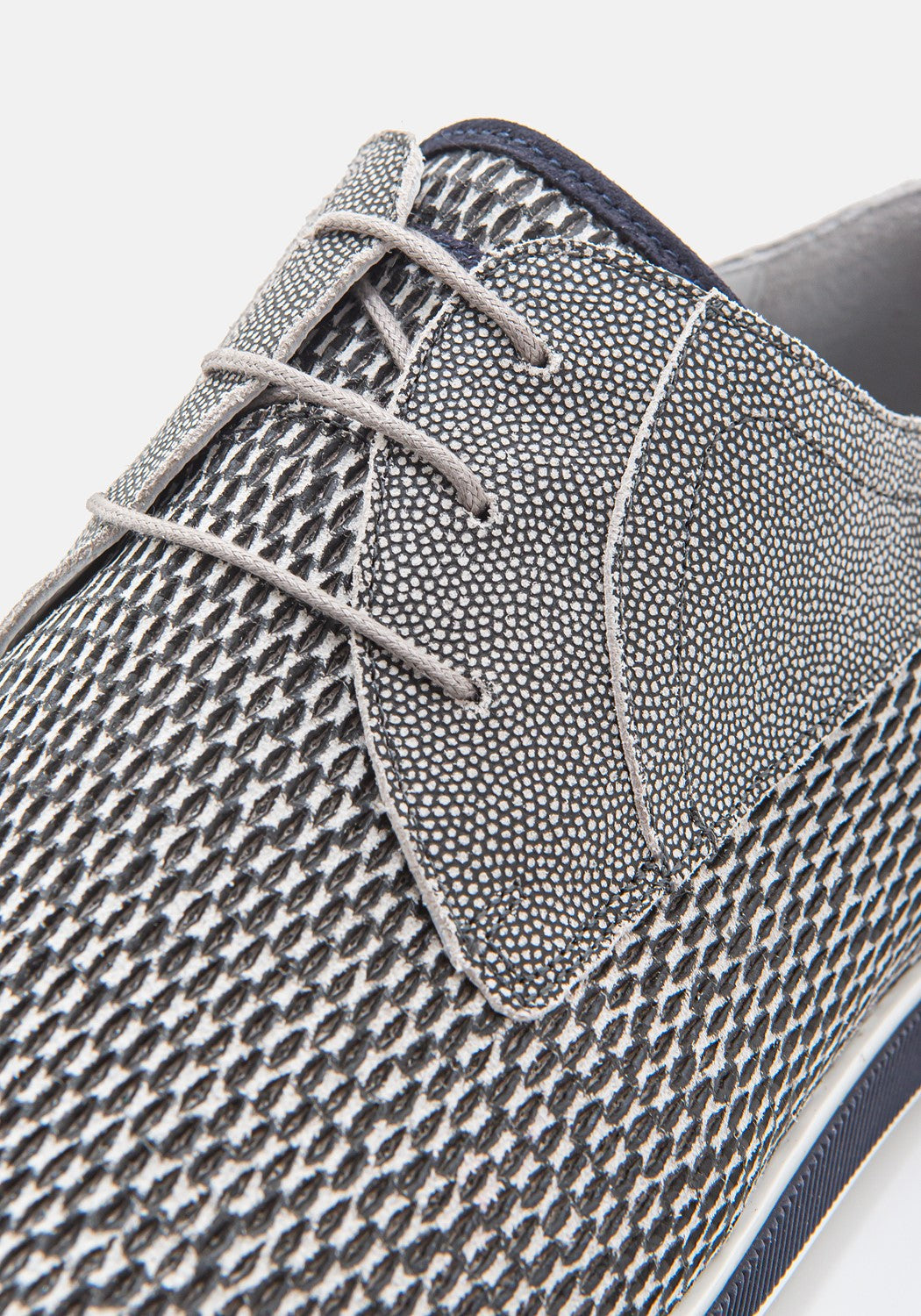 Casual 18402/07 grey Suede Derb. | Bildmaterial bereitgestellt von SHOES.PLEASE.