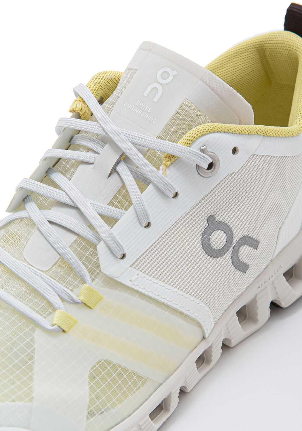 38.99125 M Cloud X Shift vapor/acacia | Bildmaterial bereitgestellt von SHOES.PLEASE.