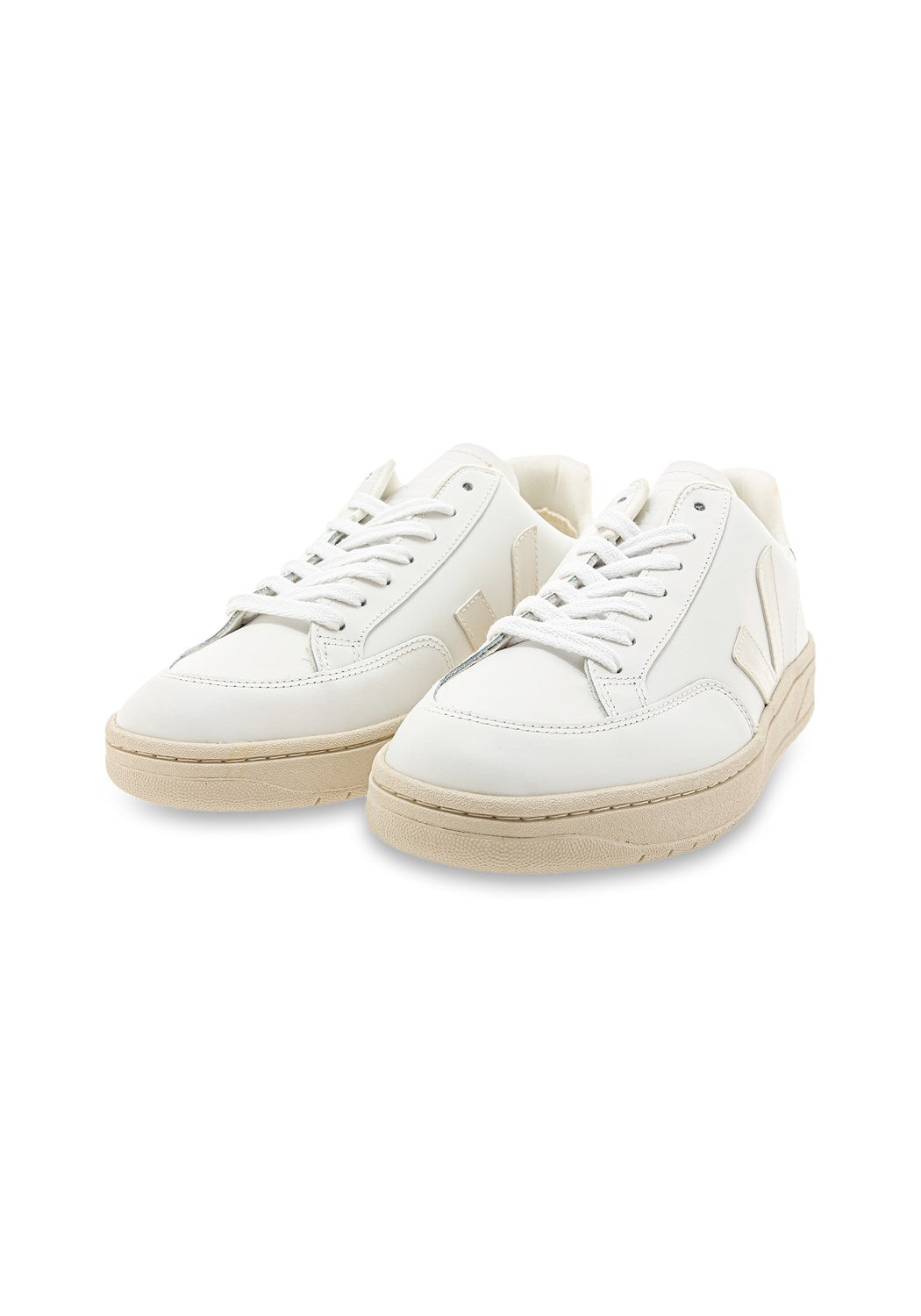 V-12 Man Leather extra-white | Bildmaterial bereitgestellt von SHOES.PLEASE.