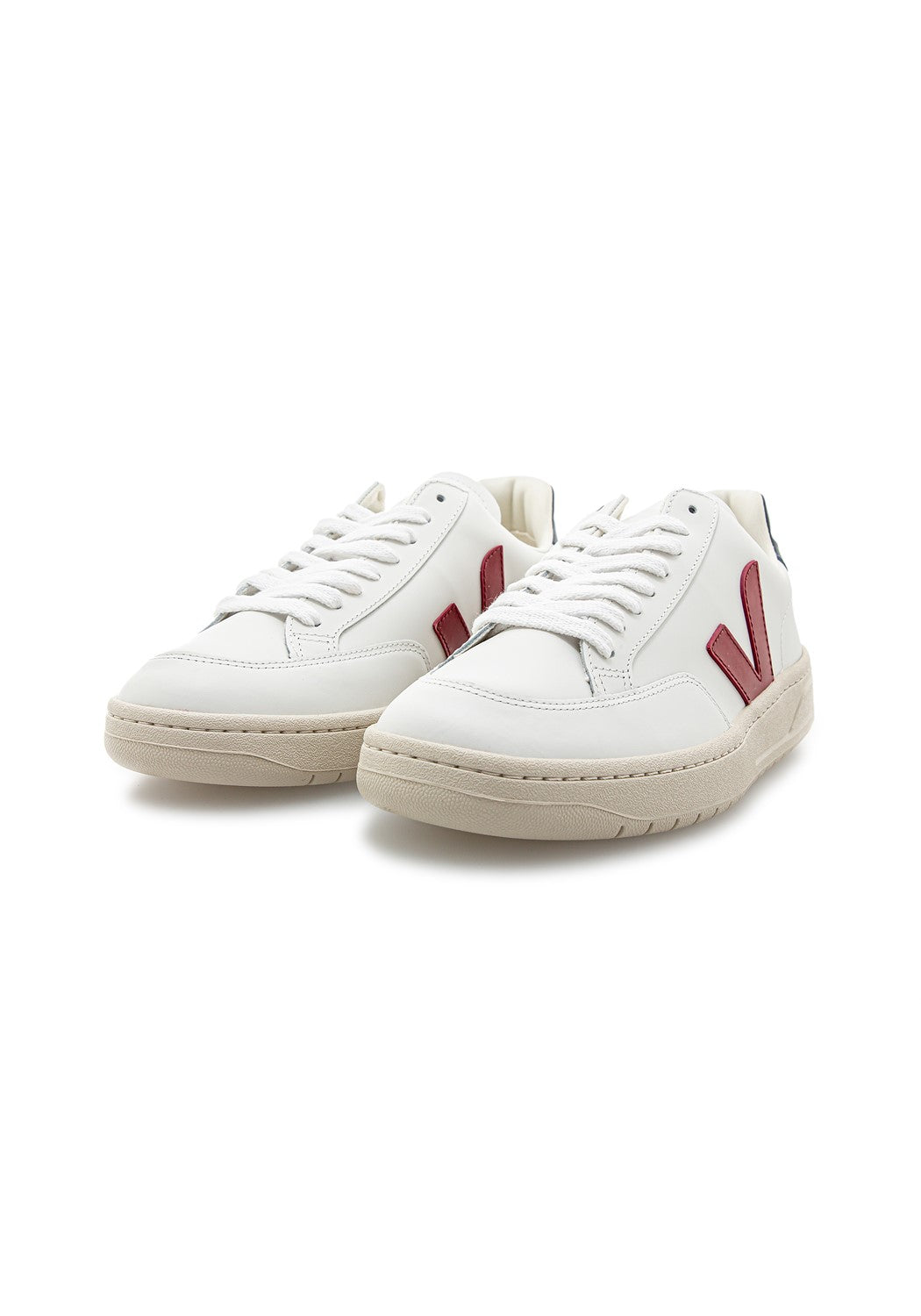 V-12 Leather extra white marsala nautico | Bildmaterial bereitgestellt von SHOES.PLEASE.