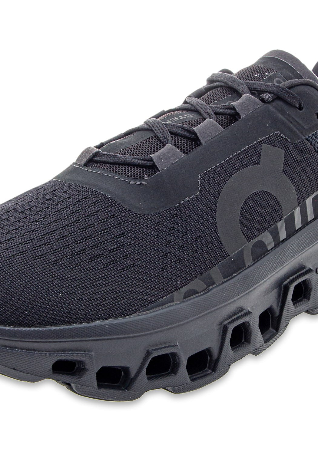 61.99025 M Cloudmonster all black | Bildmaterial bereitgestellt von SHOES.PLEASE.