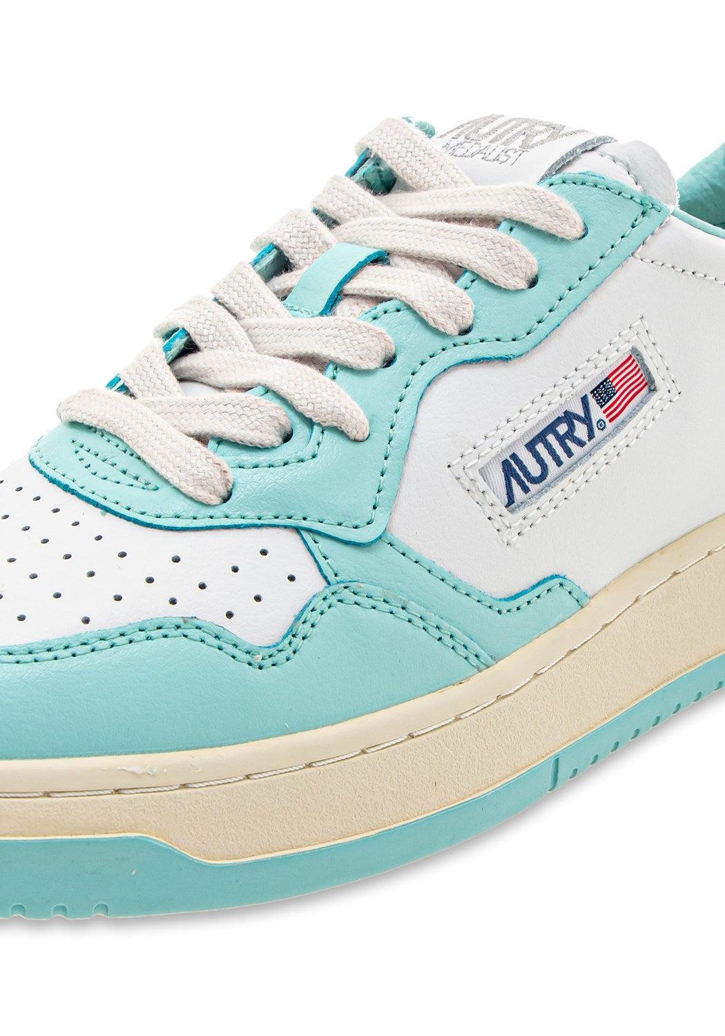 AUTRY 01 LOW WOM LEAT/LEAT turquoise | Bildmaterial bereitgestellt von SHOES.PLEASE.