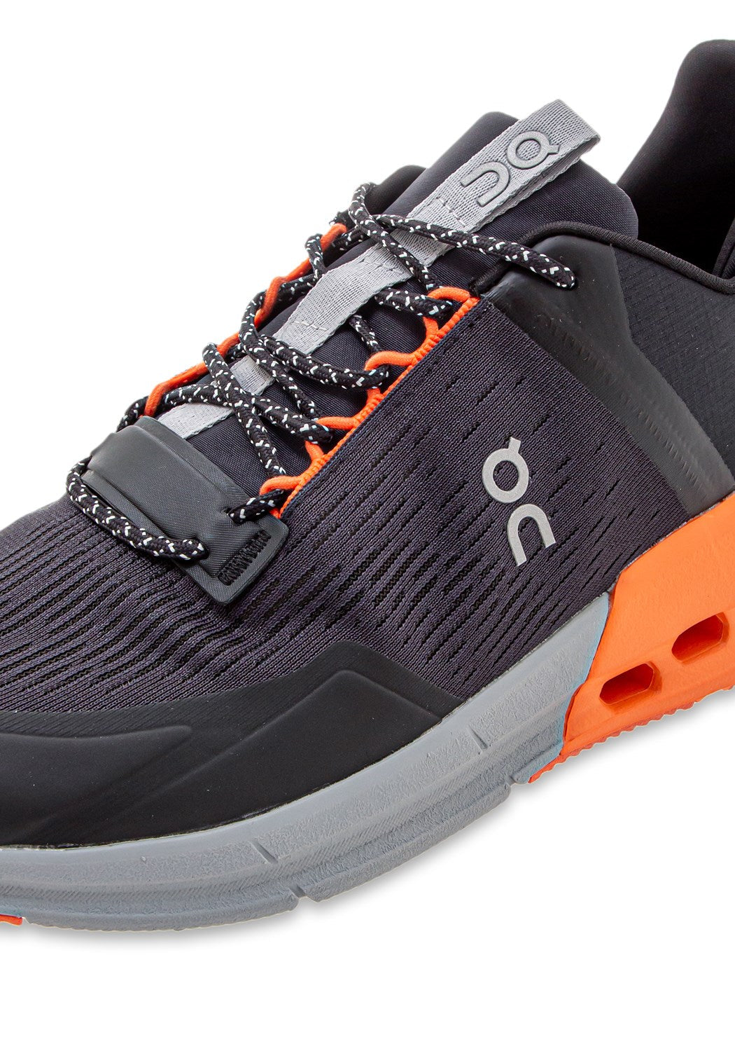 3MD10260666 M Cloudnova black/flame | Bildmaterial bereitgestellt von SHOES.PLEASE.