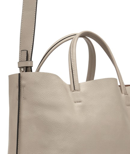 Hera Tote L Small Pebble stone | Bildmaterial bereitgestellt von SHOES.PLEASE.