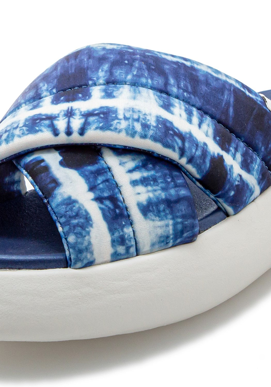 10017858 WM Alpargata Mallow Cross navy | Bildmaterial bereitgestellt von SHOES.PLEASE.