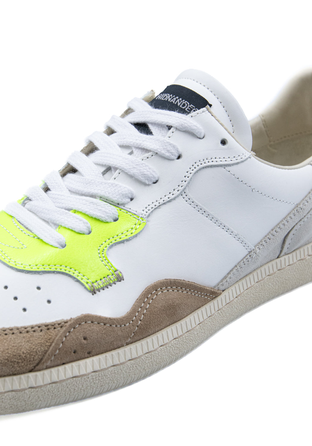 MEGA T white/black | Bildmaterial bereitgestellt von SHOES.PLEASE.