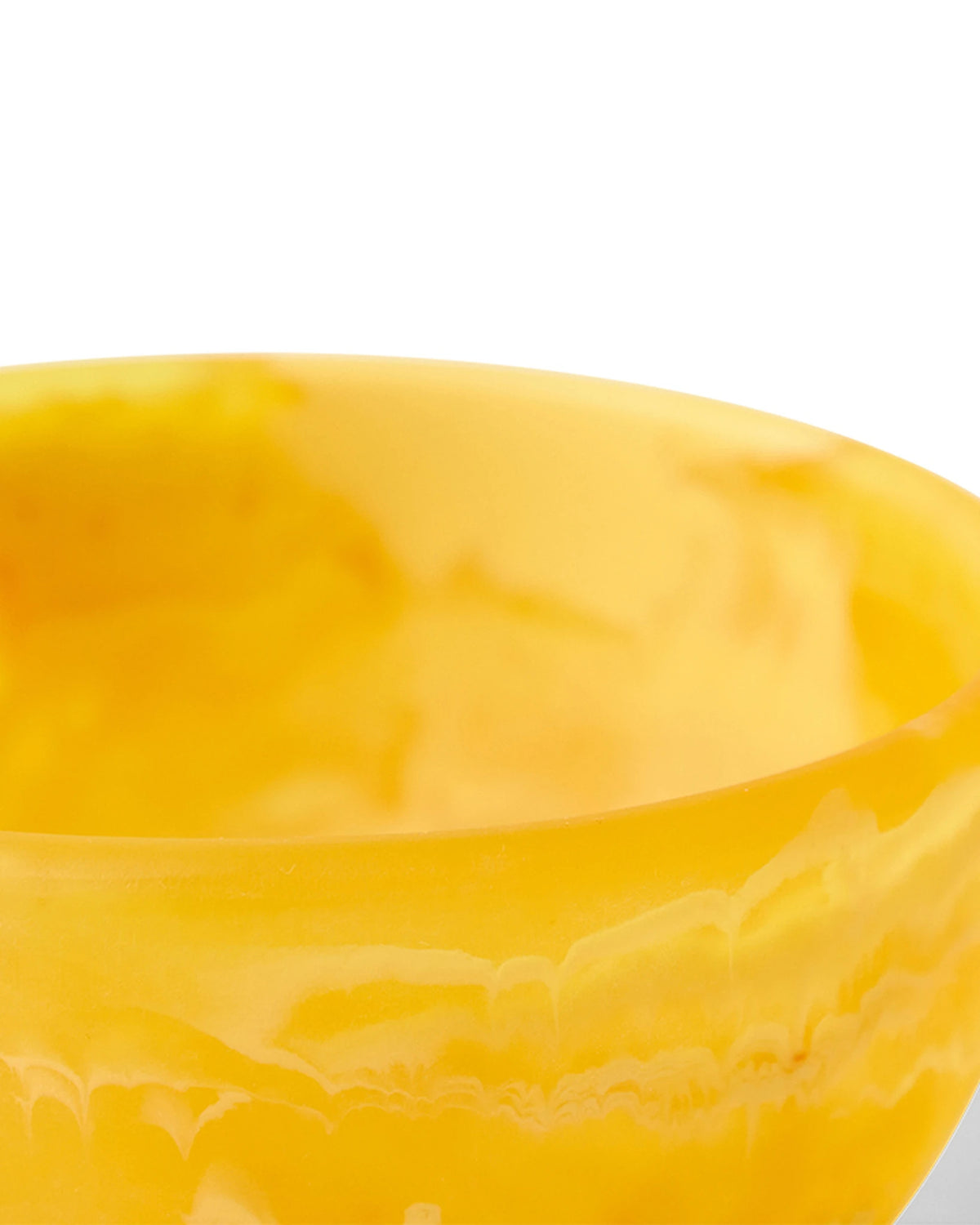 Patio bowl bright yellow | Bildmaterial bereitgestellt von SHOES.PLEASE.